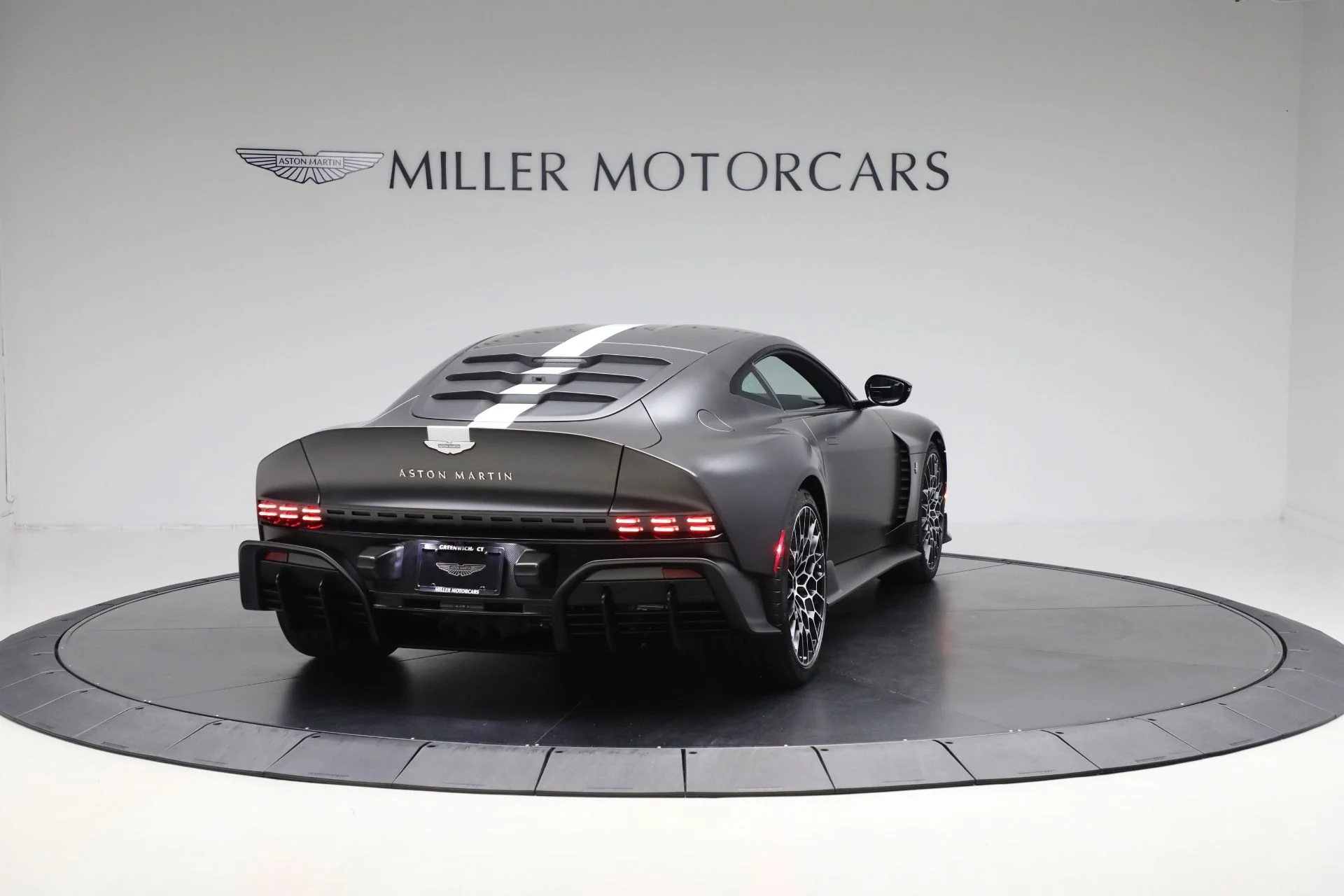 mph006_1755201577_New_2024_Aston_Martin_Valour_414dbbc0e4