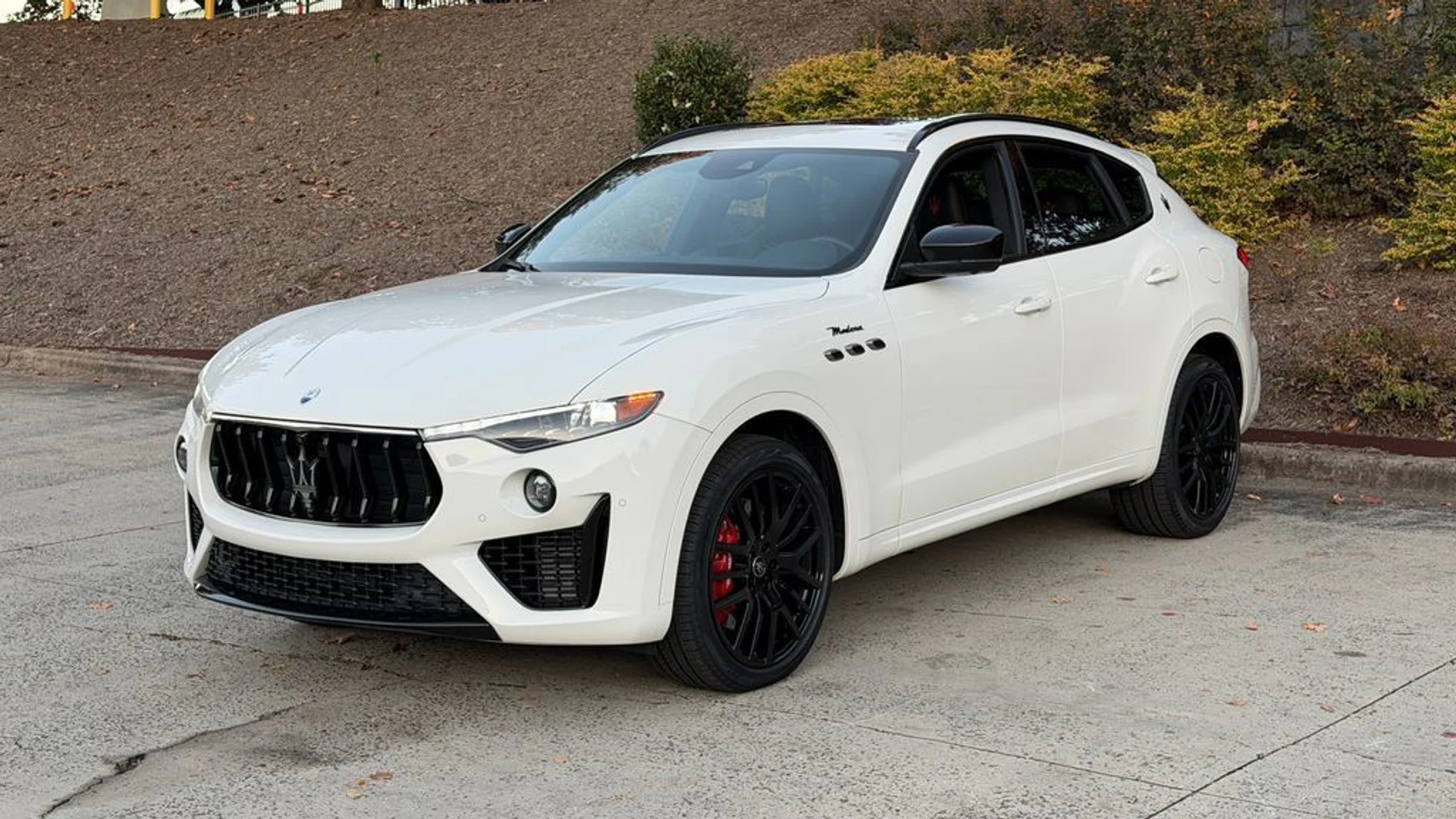 mph006_175603286_feb428d3c83f483d816e193c8b58048d_765236977d