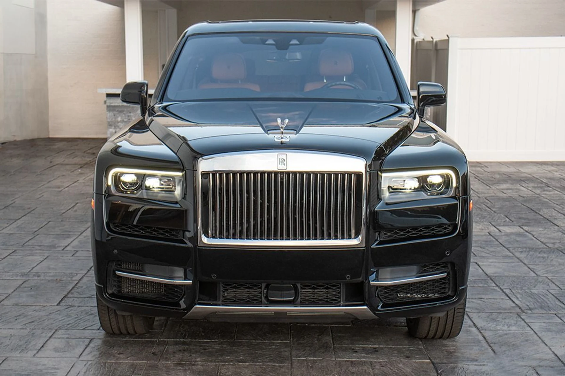 mph006_1756691163_Used_2019_Rolls_Royce_Cullinan_1739029975_248ccf9e56