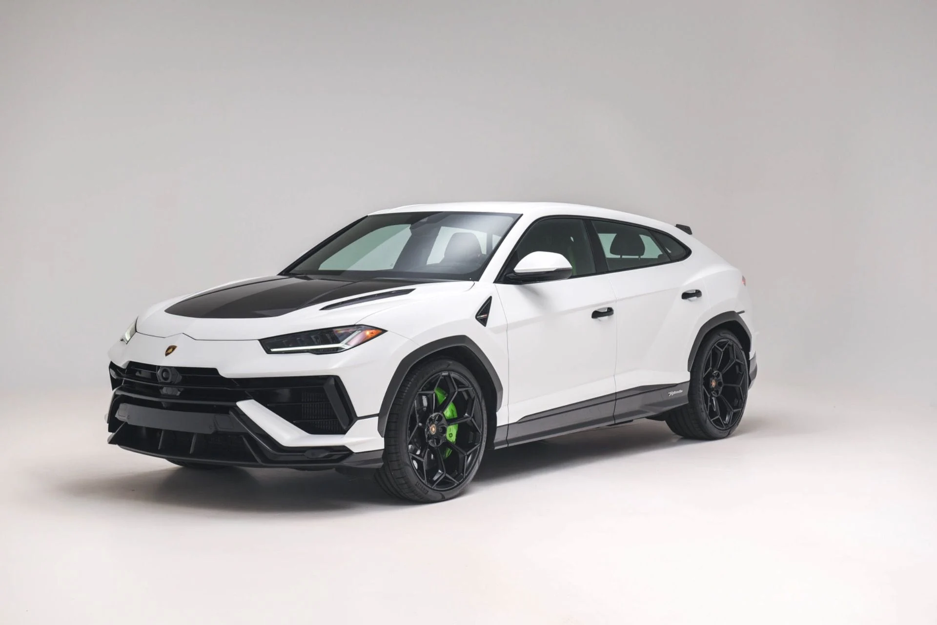 mph006_1765358401_Used_2024_Lamborghini_Urus_Performante_1775674449_8fffd51bfd