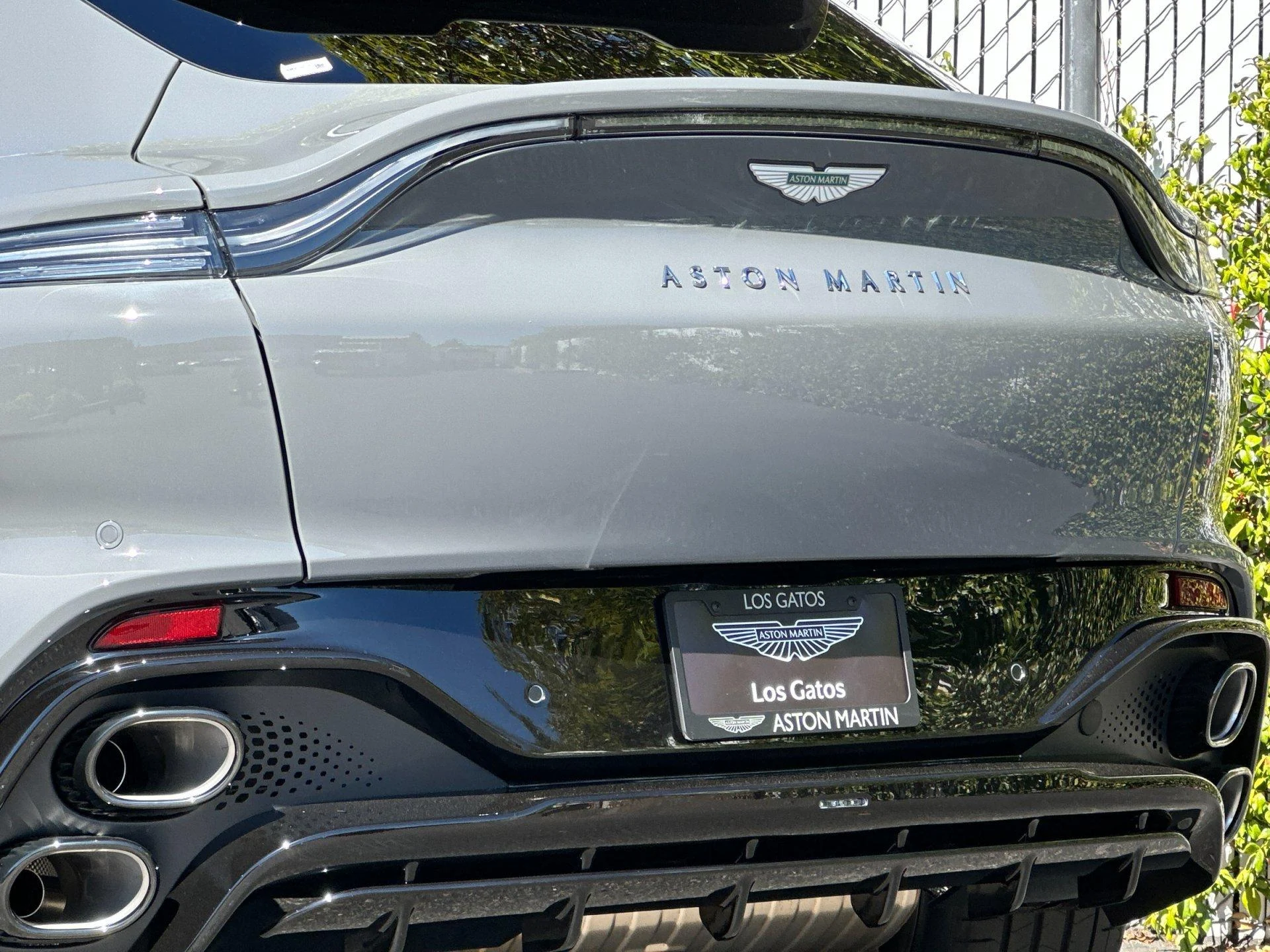 mph006_1765954243_New_2026_Aston_Martin_DBX_S_1790736451_a59868ddae