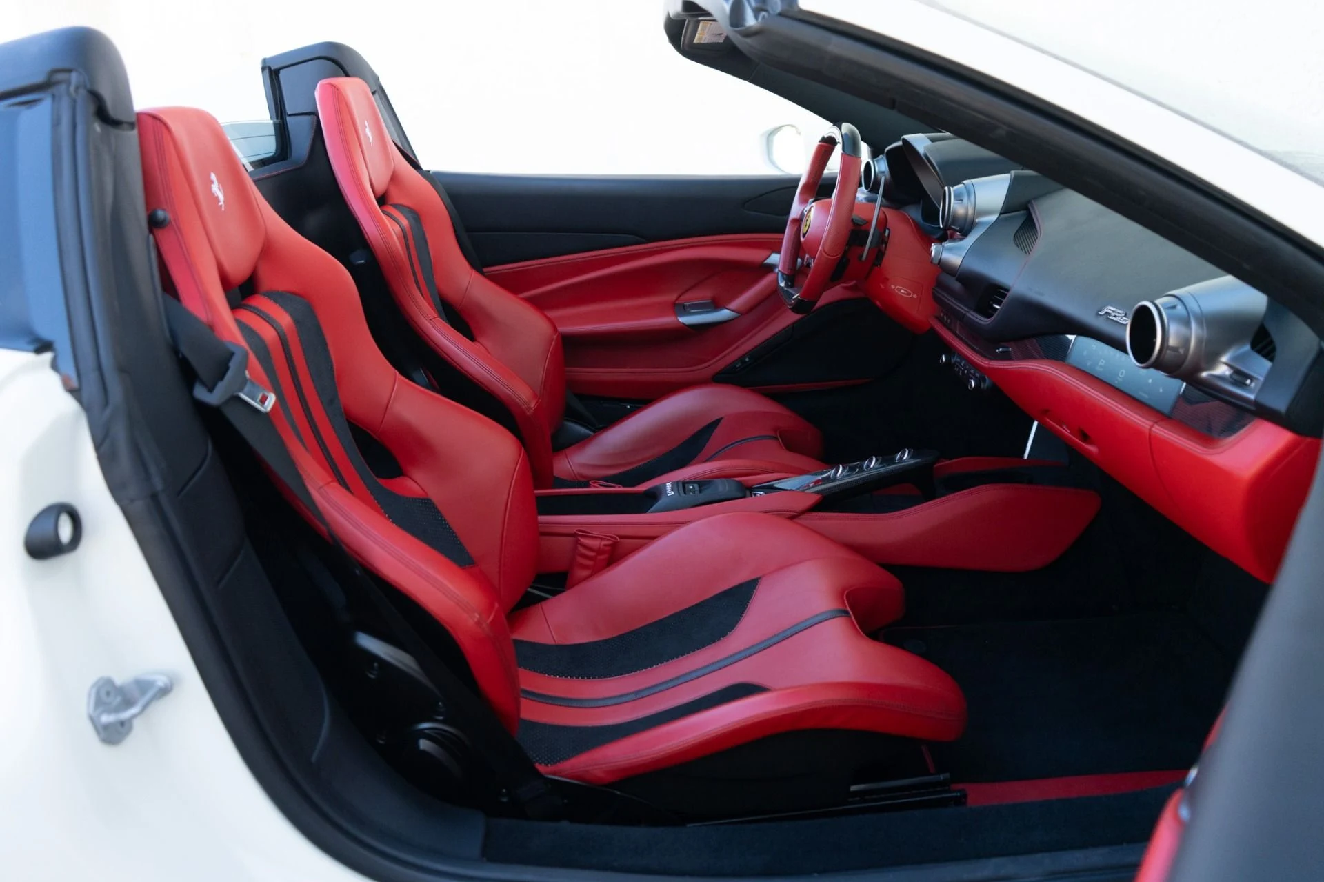 mph006_1768278008_Used_2023_Ferrari_F8_Spider_1765825139_f038e18b65