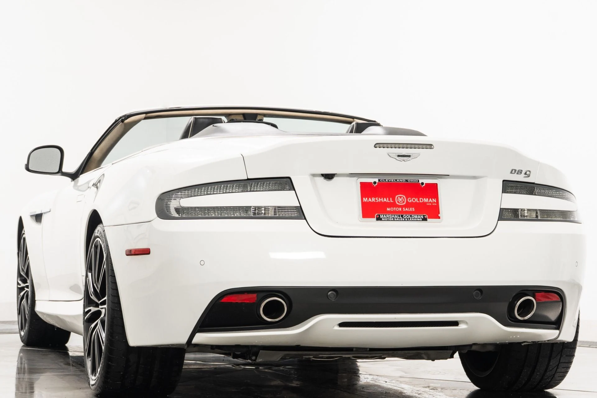 mph006_1772956553_Used_2014_Aston_Martin_DB_9_Volante_1756220918_eae335d1f3