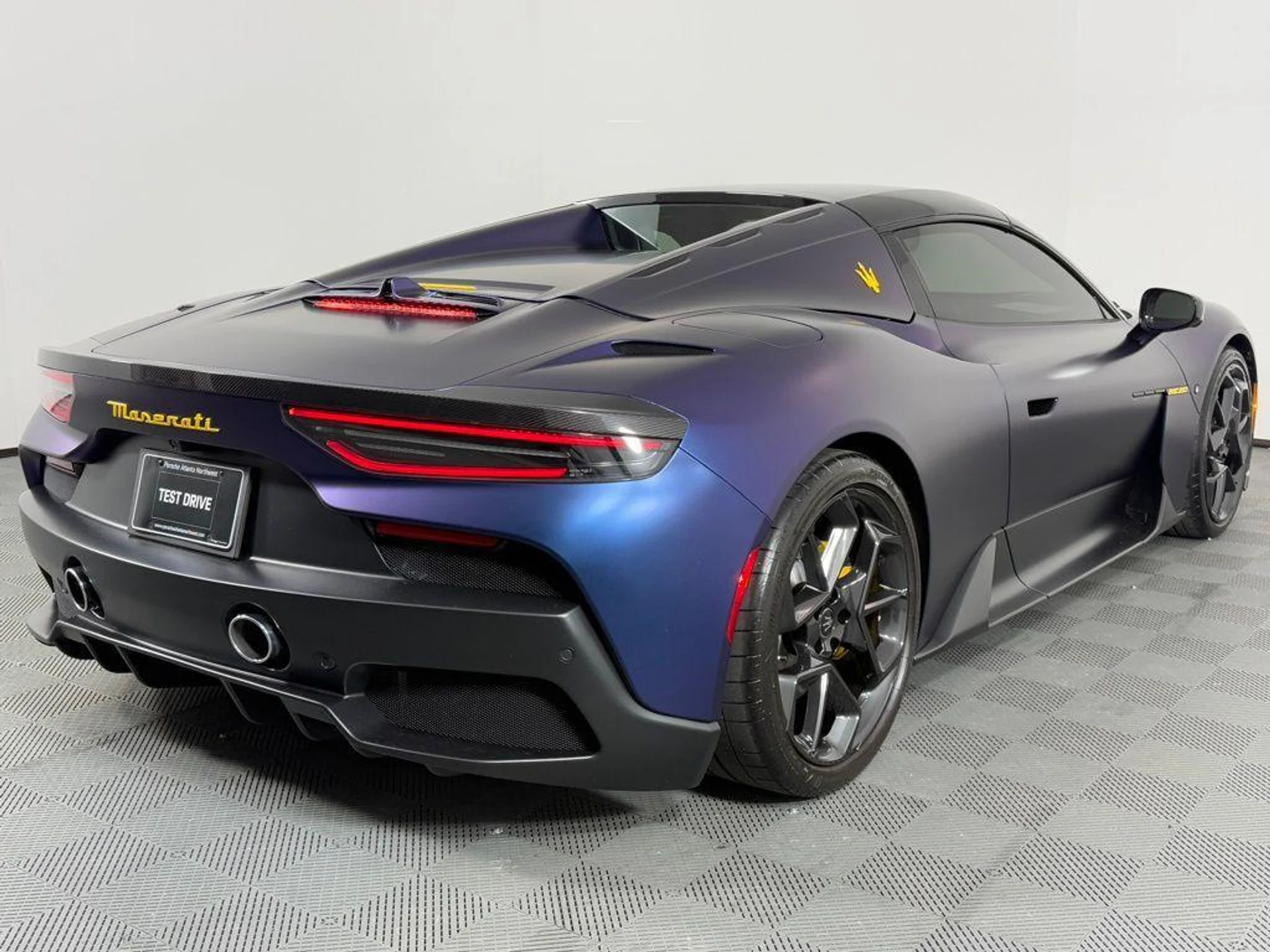 mph006_178174930_1a_Mfmw_Pr_Dk_Qtfr8_V_B_Bvz2gl_Xf_U_eb1d295867