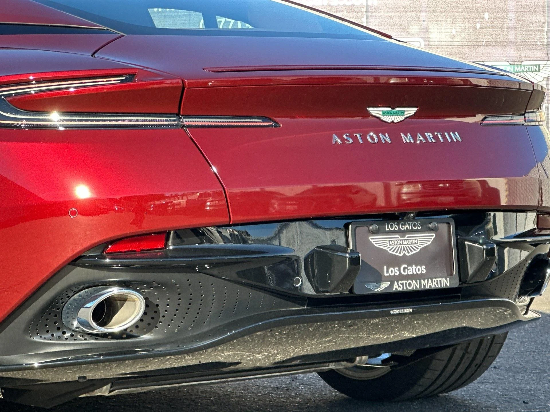 mph006_1782895130_New_2025_Aston_Martin_DB_12_1761746936_4f8e15fe41