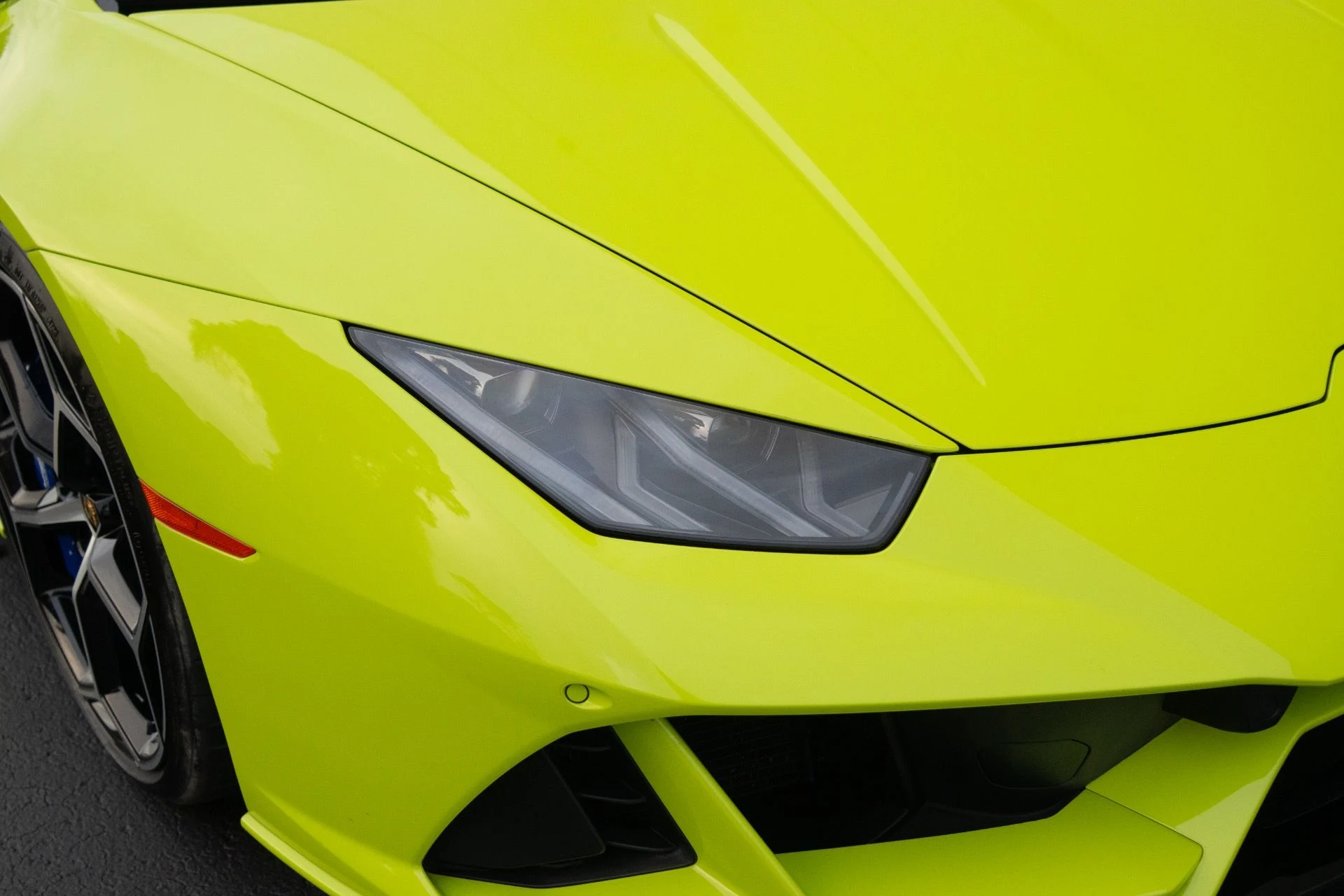 mph006_1783083245_Used_2020_Lamborghini_Huracan_EVO_1764467983_2f922824fd