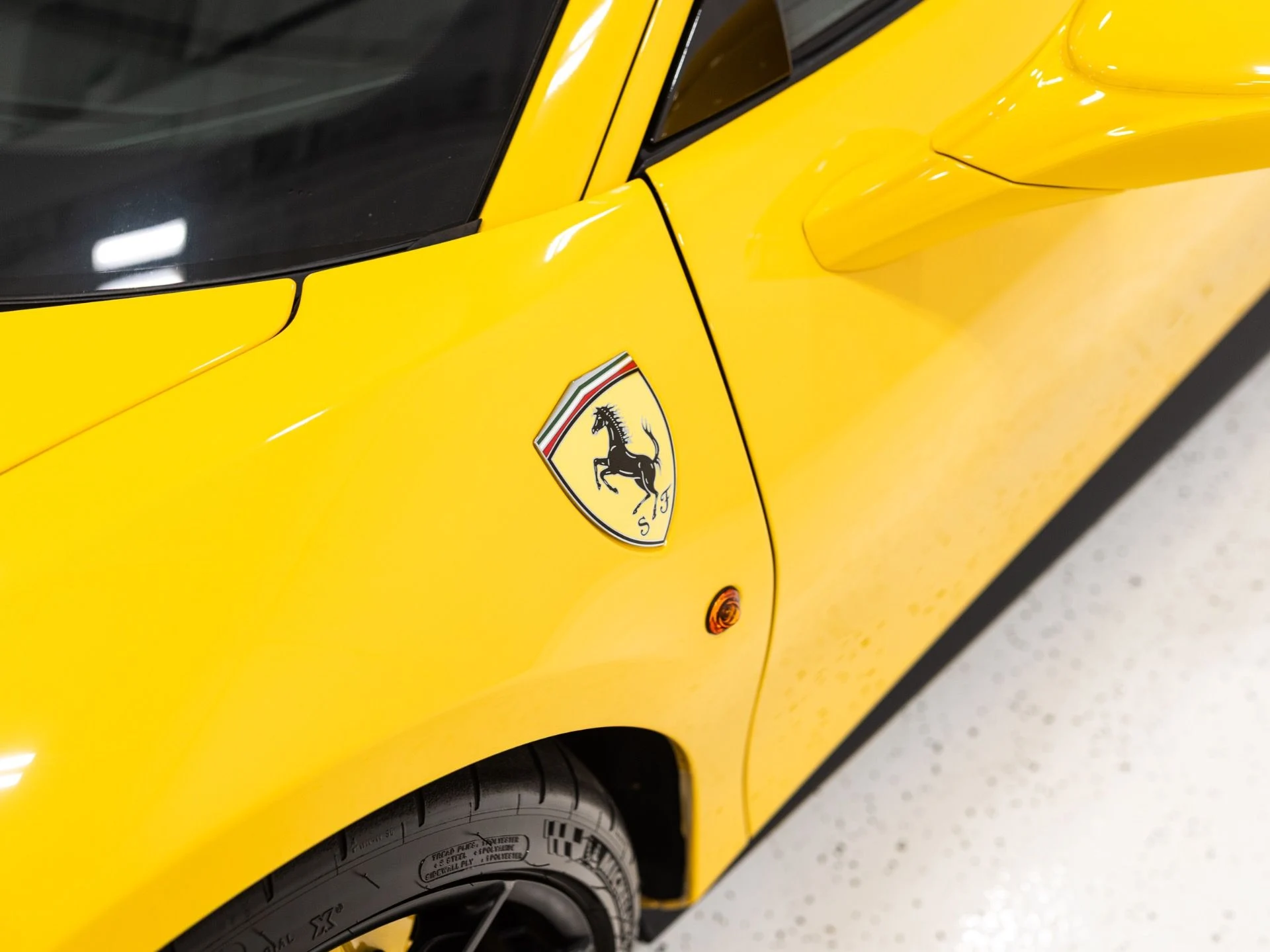 mph006_1799069138_13284_p7_l_0c1ac97b81