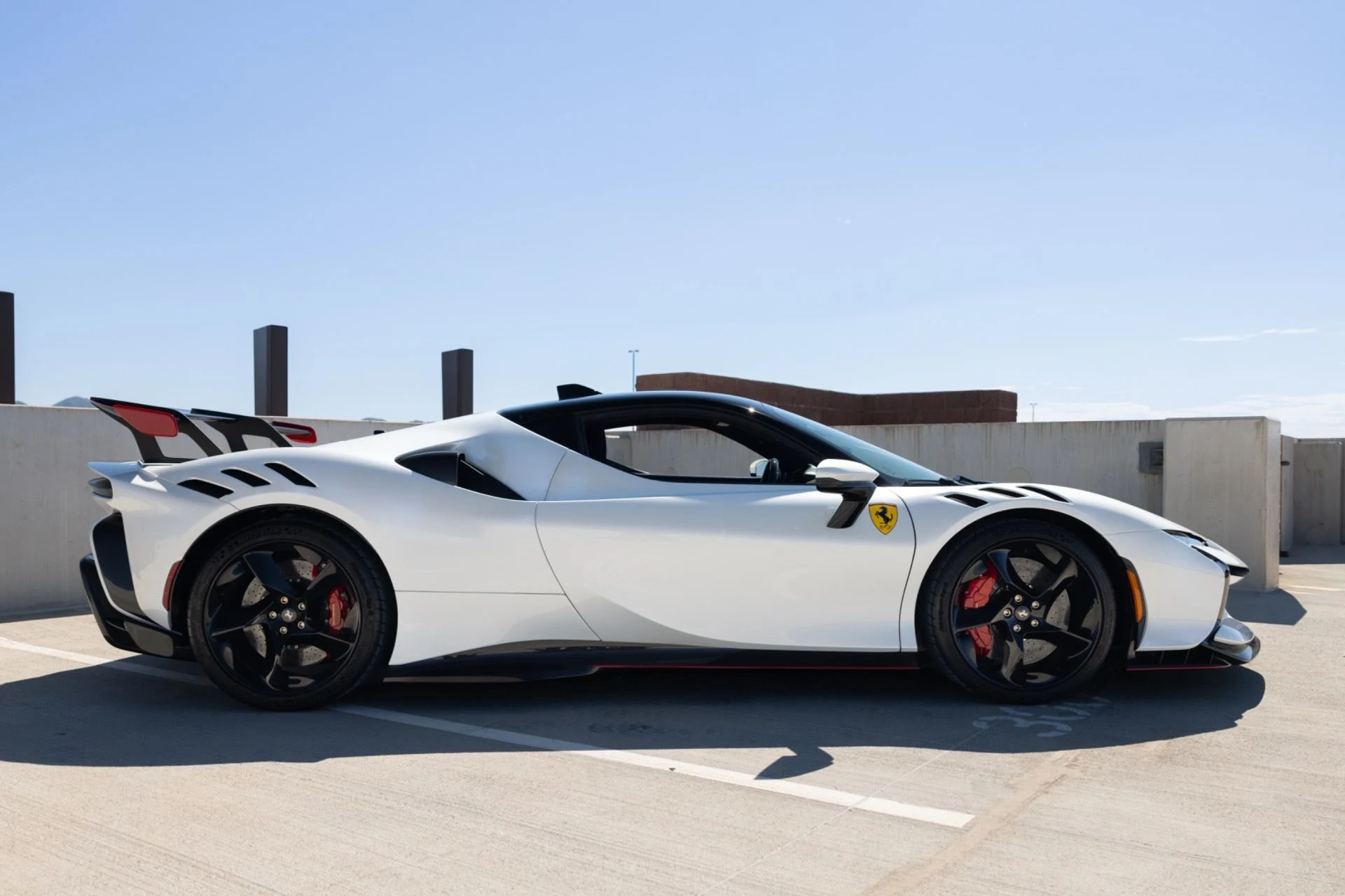 mph006_1827185088_Used_2025_Ferrari_SF_90_XX_Stradale_1791844295_a32d4d923f