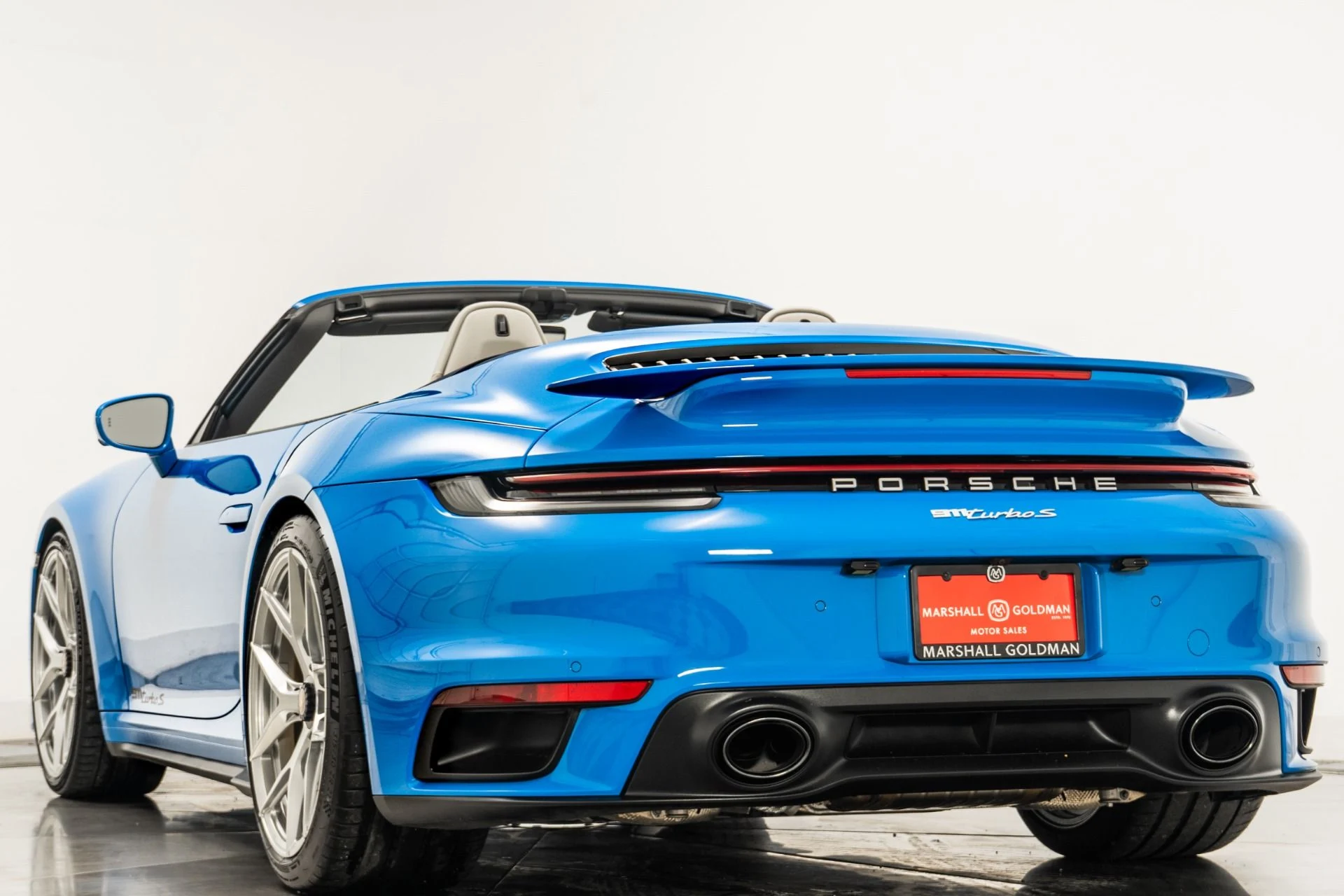 mph006_1829131955_Used_2022_Porsche_911_Turbo_S_Cabriolet_1761066014_527726e862