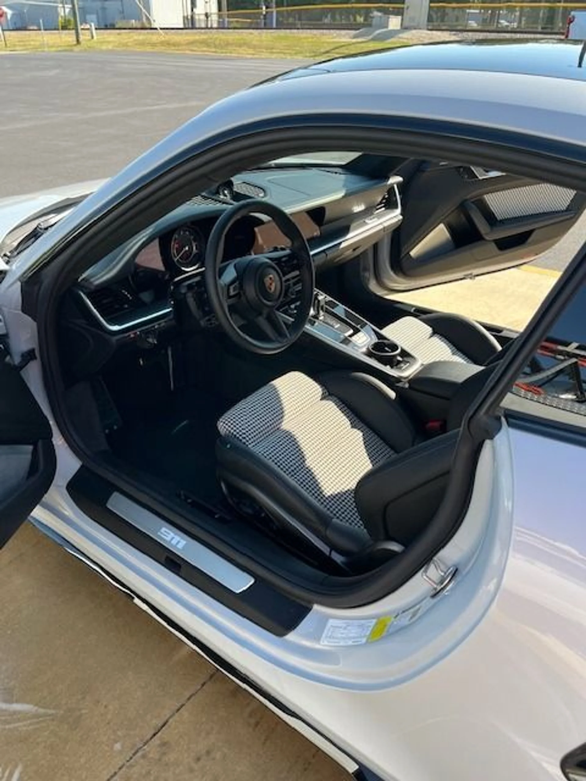 mph006_1830172017_Used_2024_Porsche_911_Turbo_S_1754516532_041112ac40