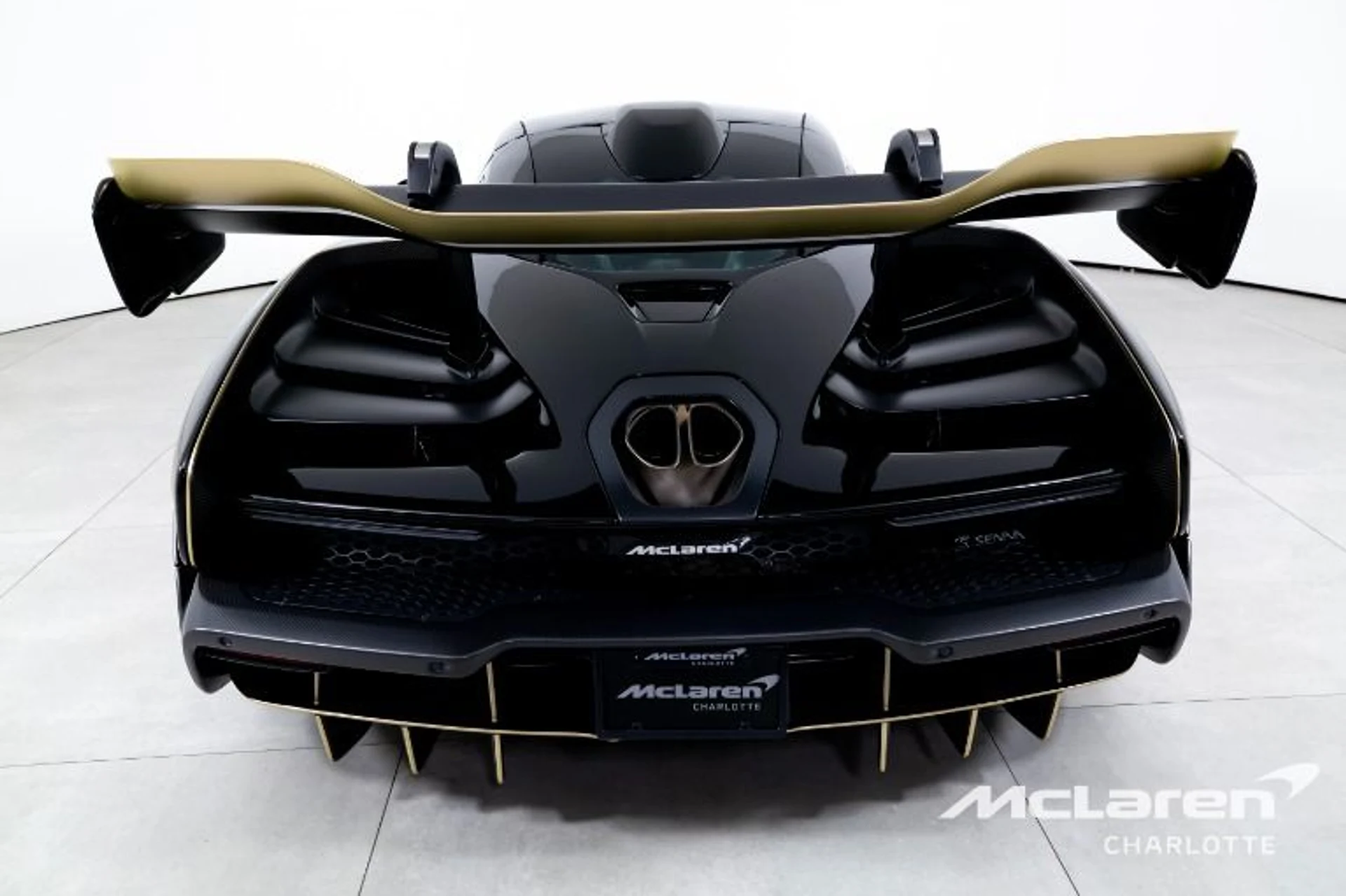mph006_1837181656_Used_2019_Mc_Laren_Senna_8b7744617e