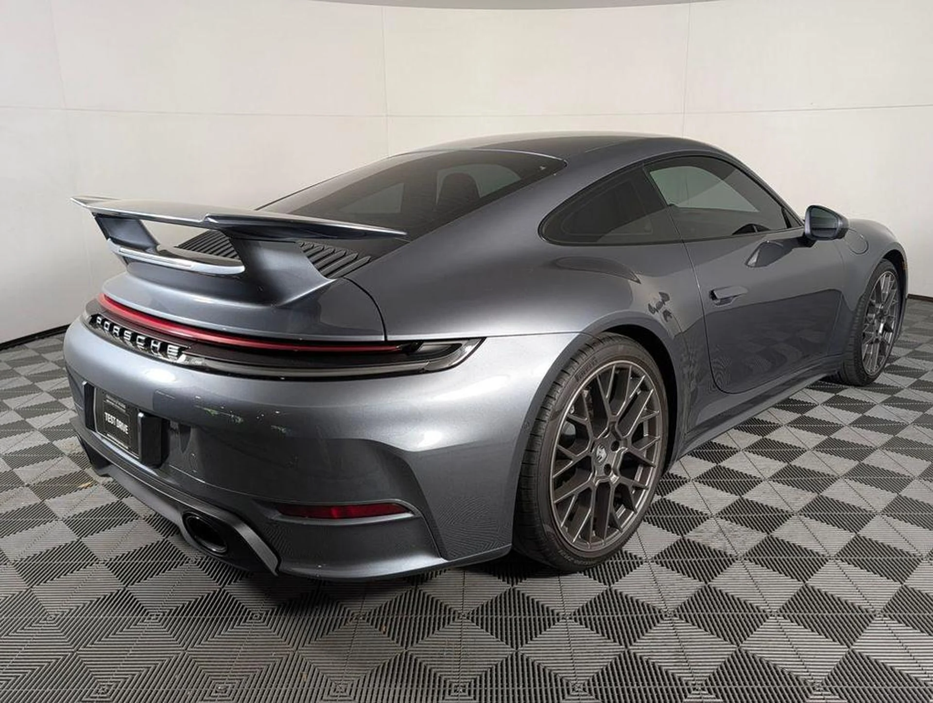 mph006_1837902333_pzv_U2fg_Ini_Y_Va_jgr_KZQ_5skyy_Kw_34d5f570ef