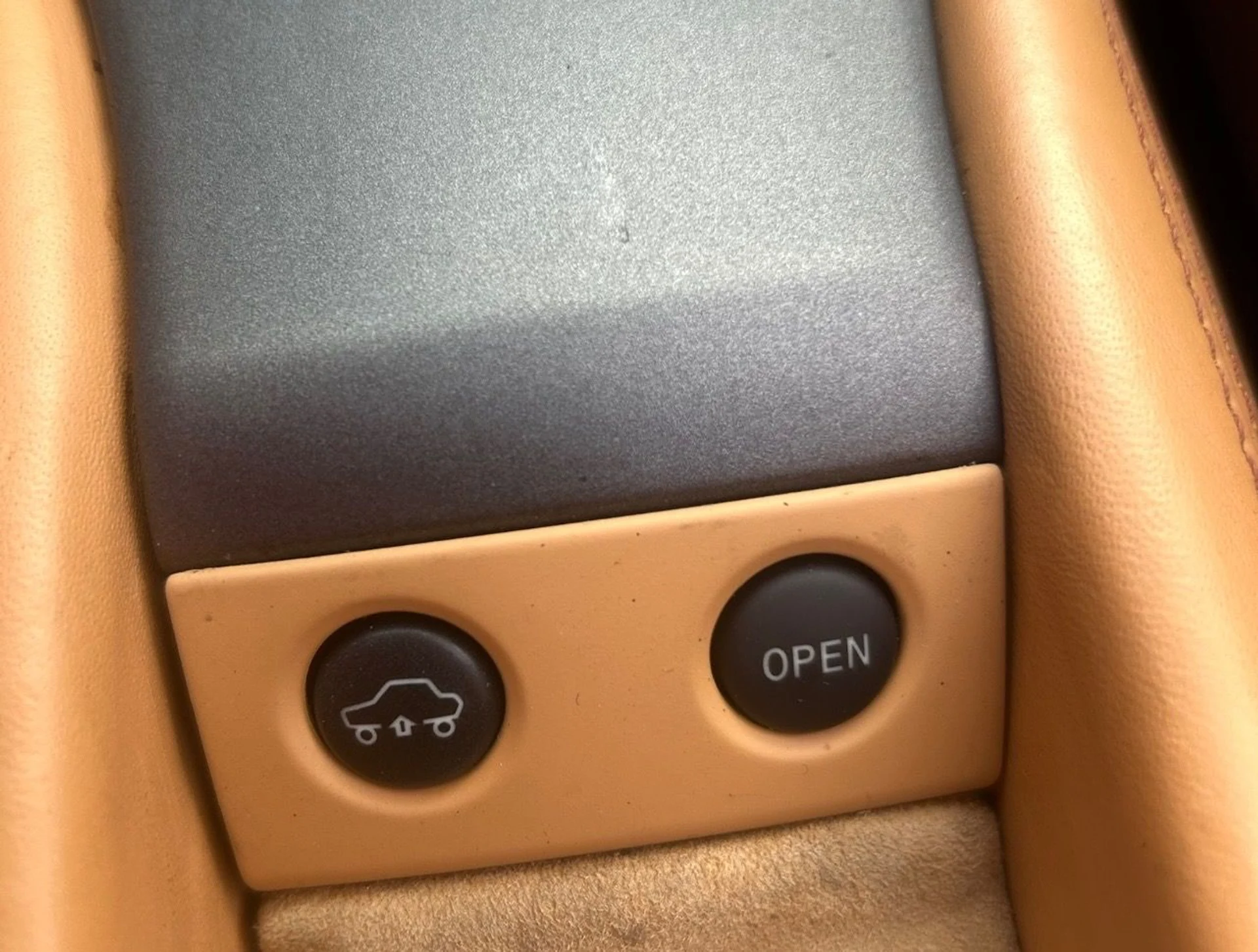 mph006_18381214_Used_2014_Ferrari_458_Spider_1778618260_1bd904836f