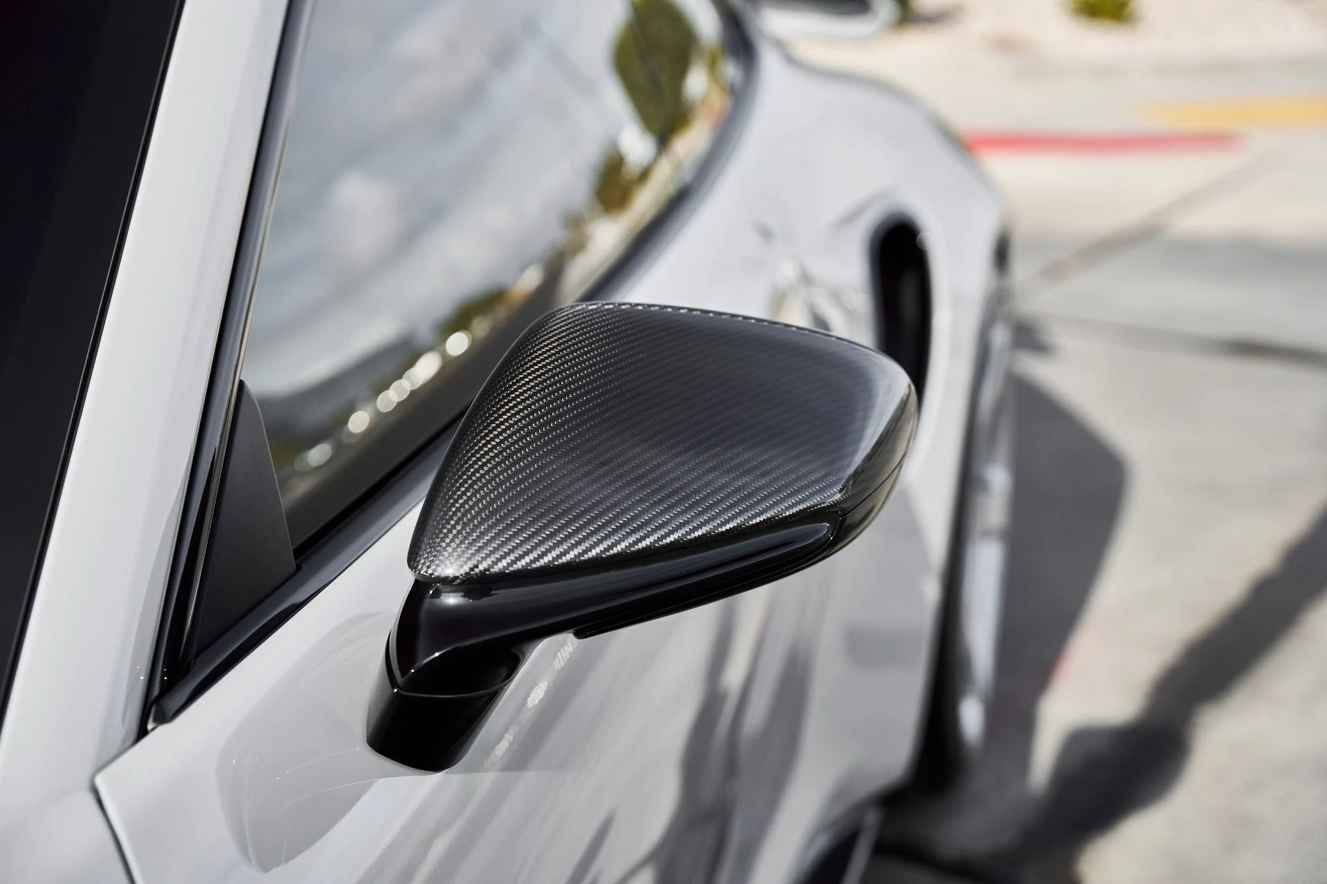 mph006_1840837577_Used_2024_Porsche_911_Turbo_1767745707_7dd4f708b7