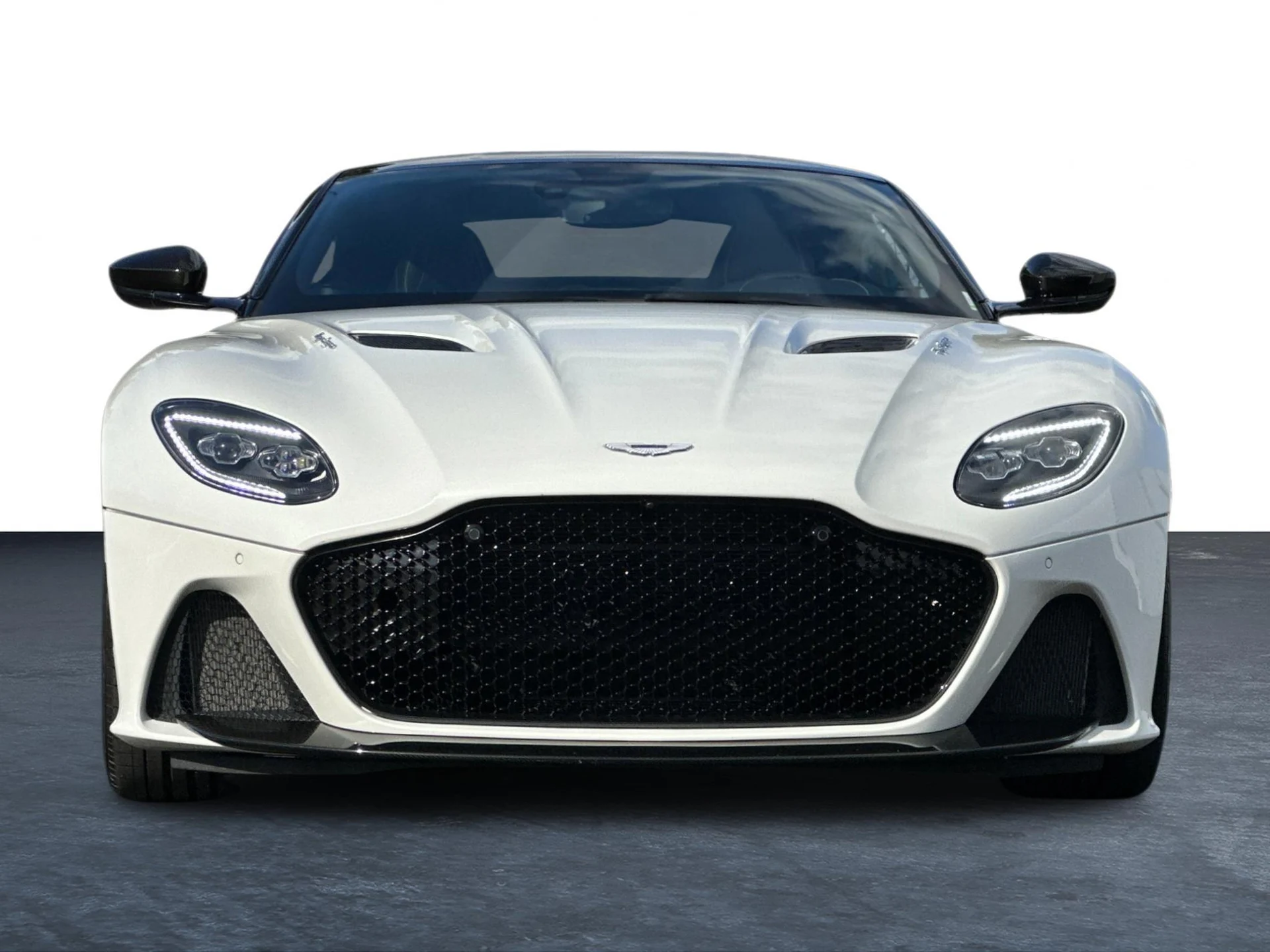 mph006_1841061470_Used_2019_Aston_Martin_DBS_Superleggera_1760105757_c2470eb4ee