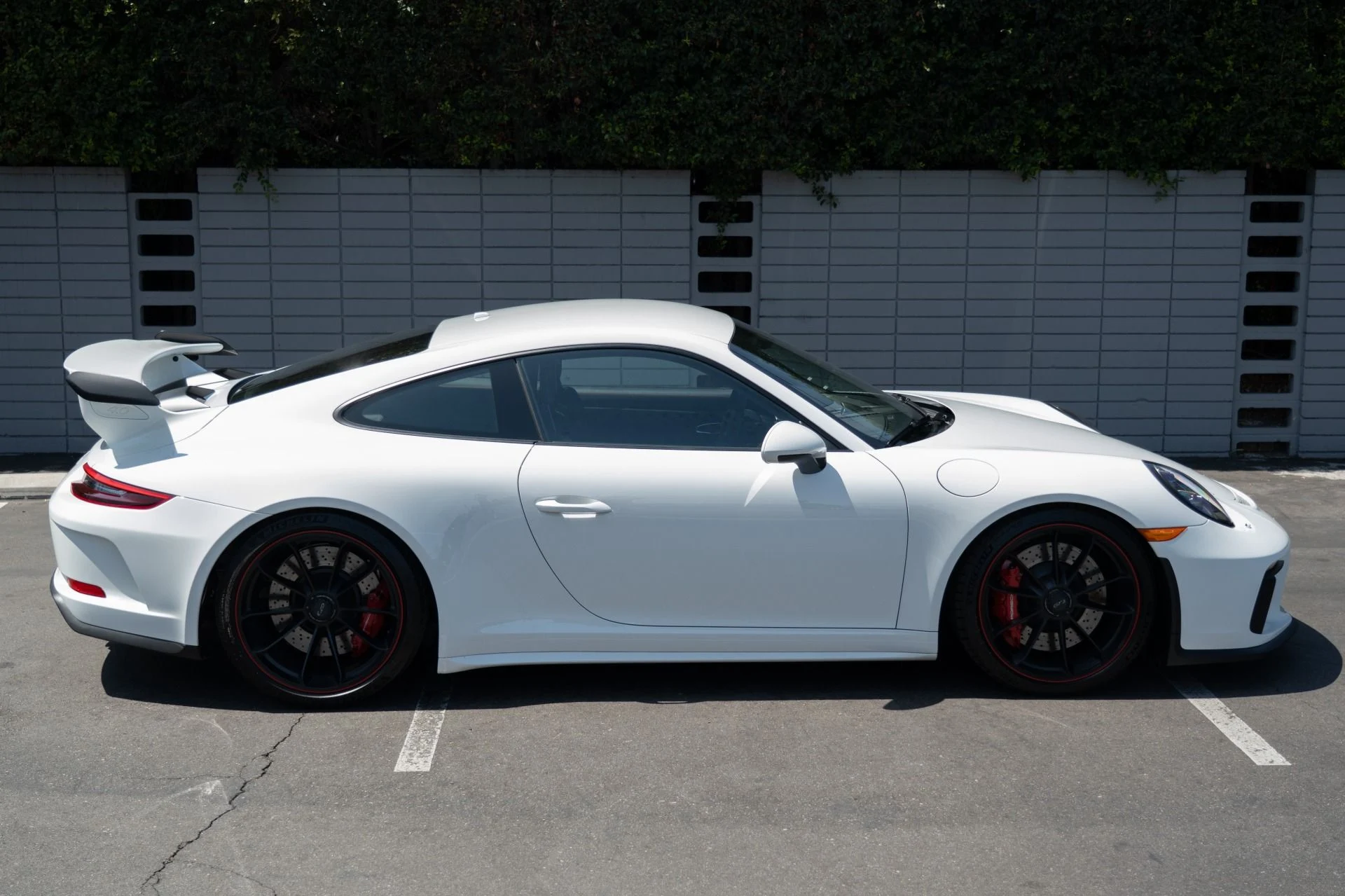 mph006_1841540633_Used_2018_Porsche_911_GT_3_1756851687_d43f2eed89
