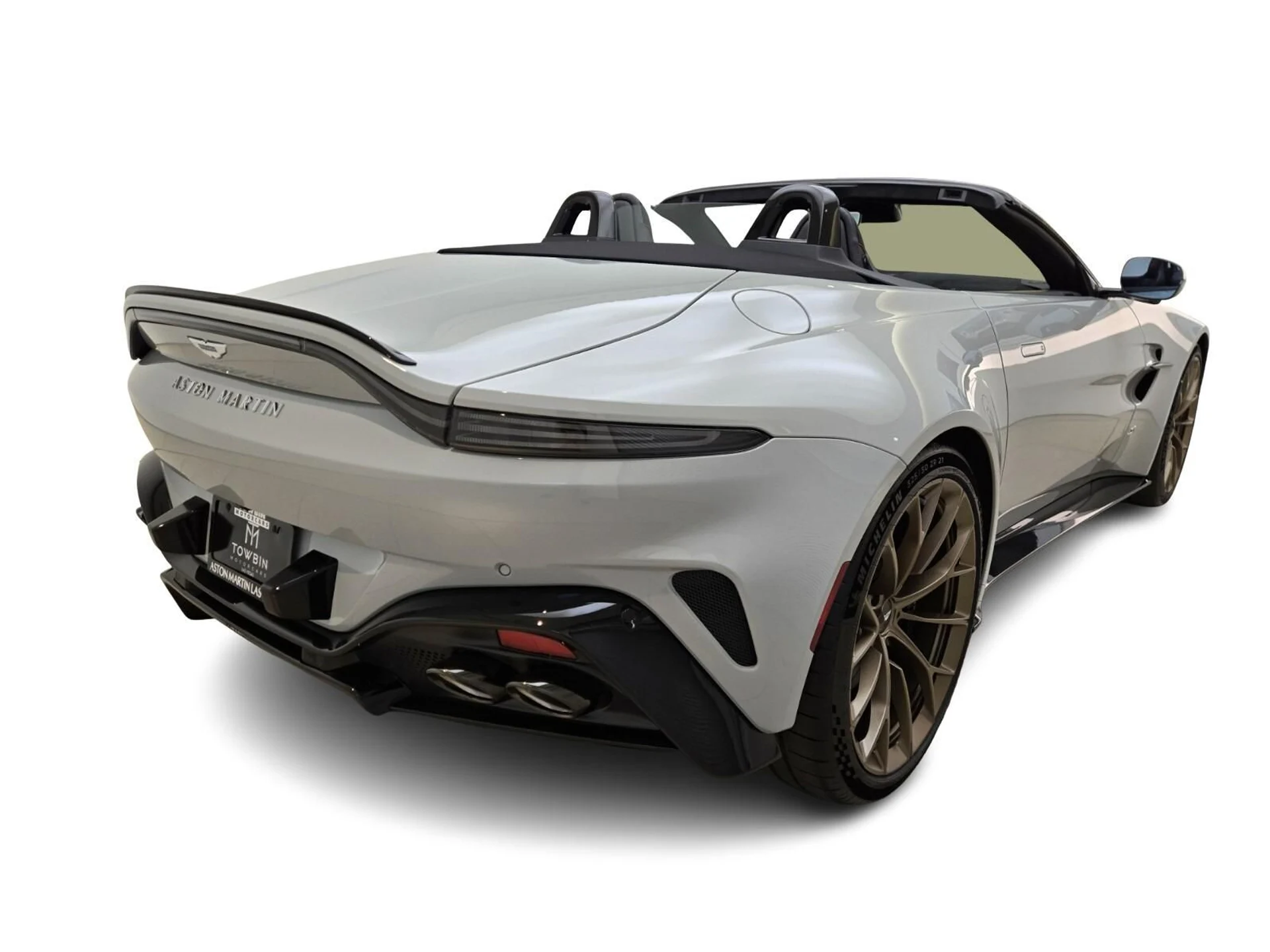 mph006_1842148870_New_2026_Aston_Martin_Vantage_1768889956_29c4bbe100