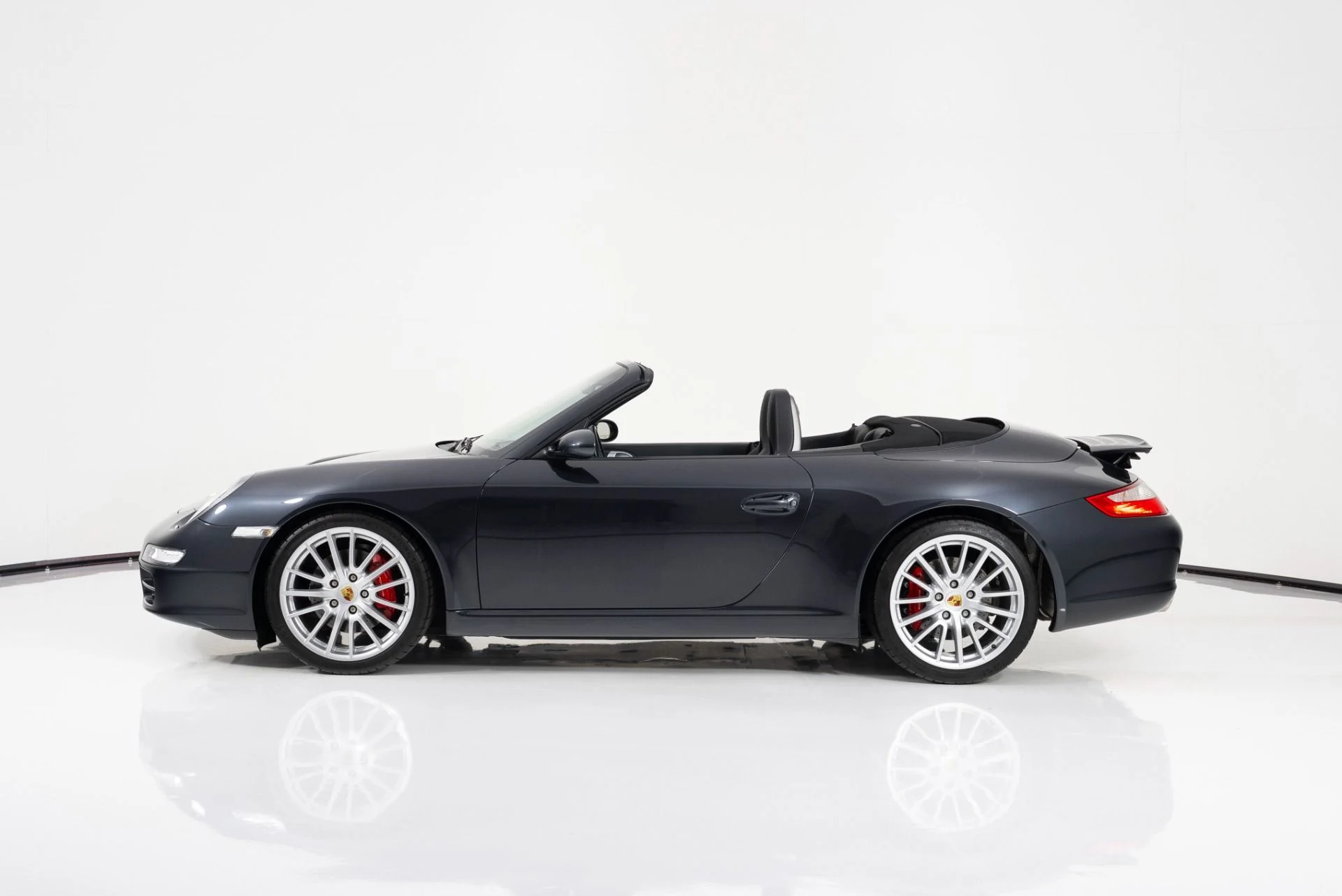 mph006_1856938495_Used_2006_Porsche_911_Carrera_S_Carrera_S_1756323787_3ae16f6d4d