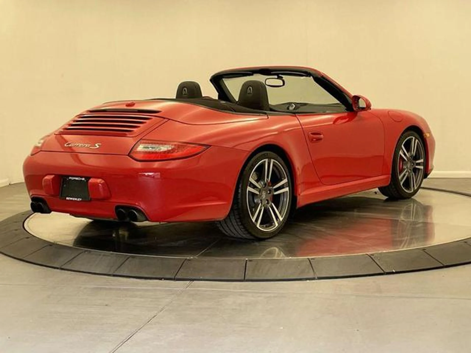 mph006_1861208189_G_Gm_M_p_A_He_VI_Nu_YV_7y_tggj3w5_Ss_a647b5d49e