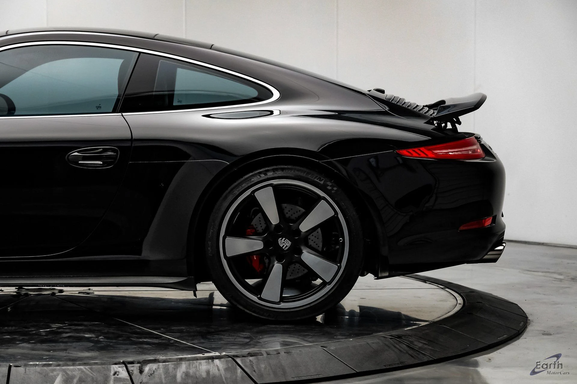 mph006_1864937814_57c4009fc656950c5496ab696223e63ex_9a64e22676