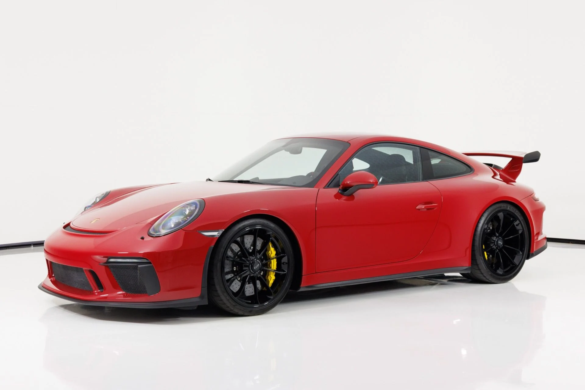 mph006_1870205250_Used_2018_Porsche_911_GT_3_1781113306_a0f16afa24