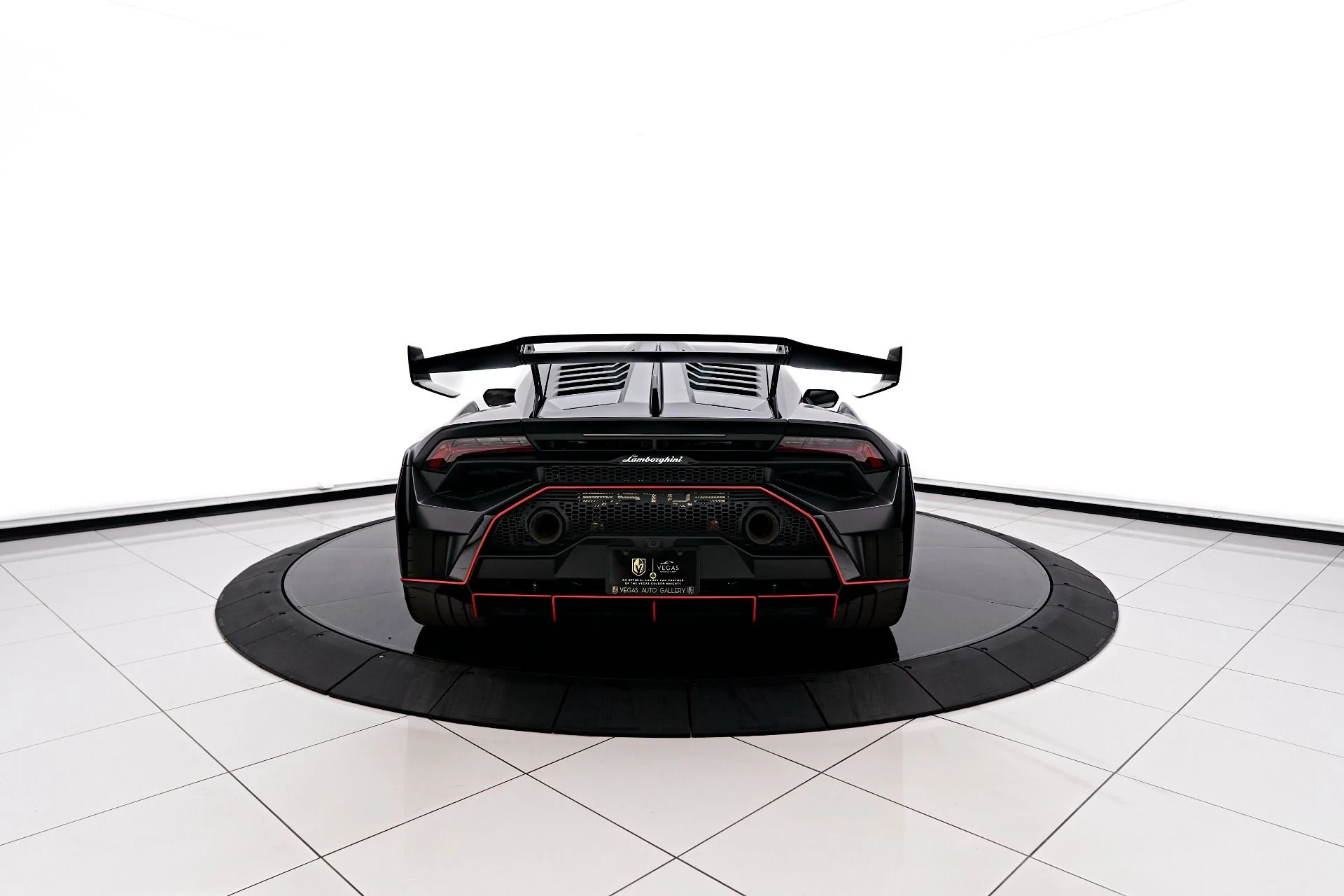 mph006_1872378181_Used_2023_Lamborghini_Huracan_STO_Base_1696892071_c97f581bf2
