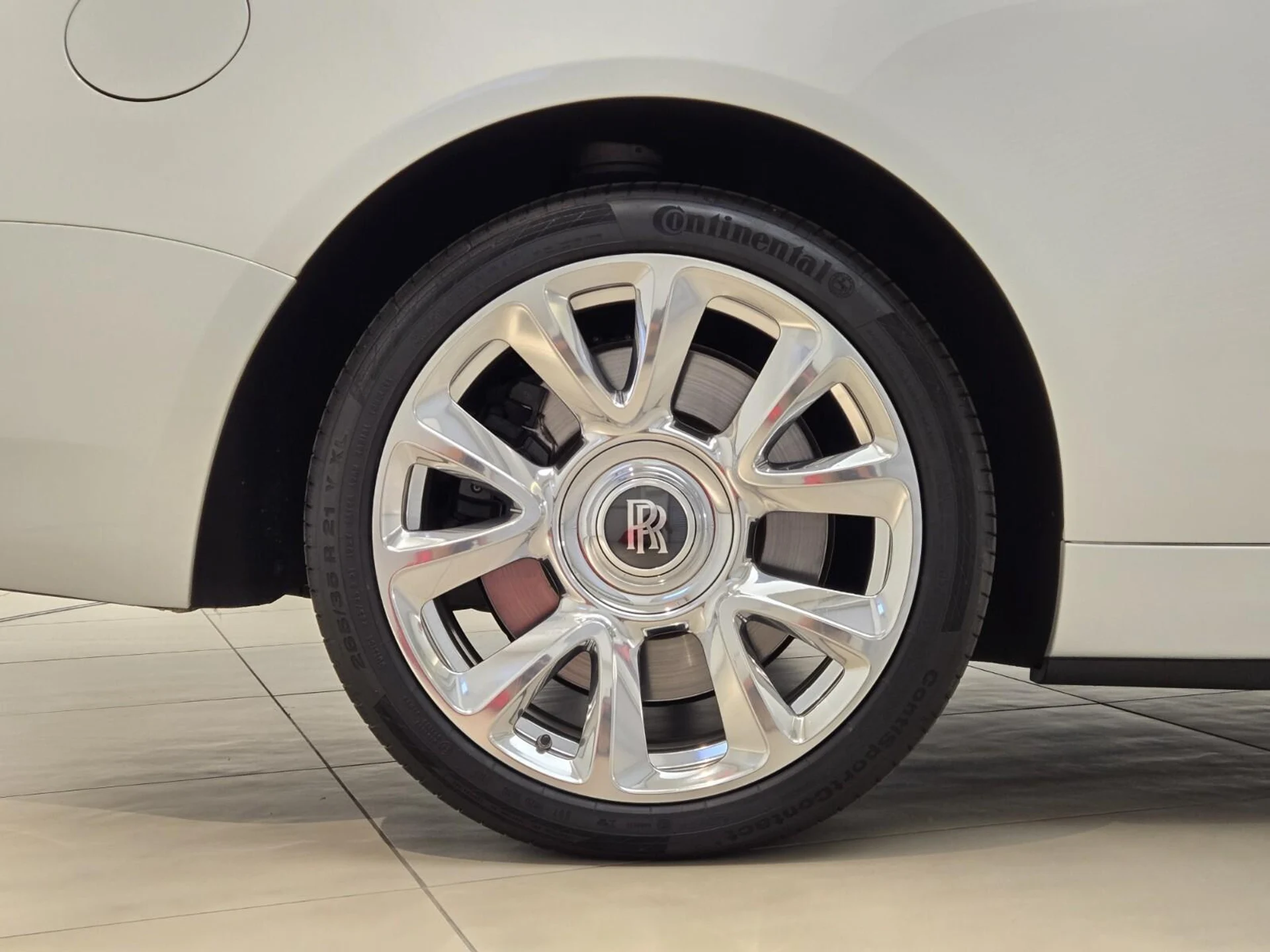 mph006_187613886_Used_2017_Rolls_Royce_Dawn_1765004105_781c822e38