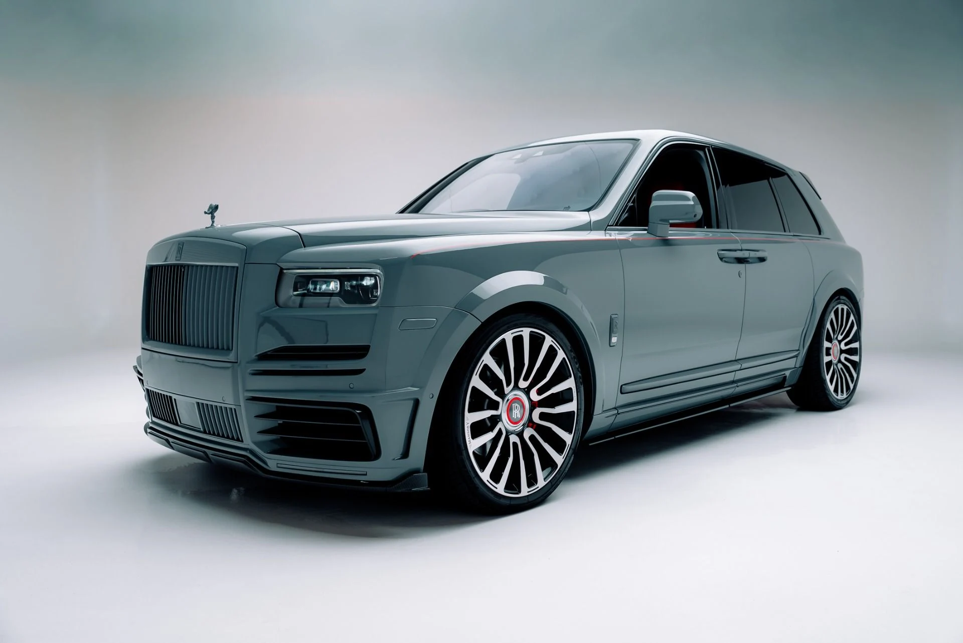 mph006_18783957_Used_2020_Rolls_Royce_Cullinan_1764611808_fc515a75d7