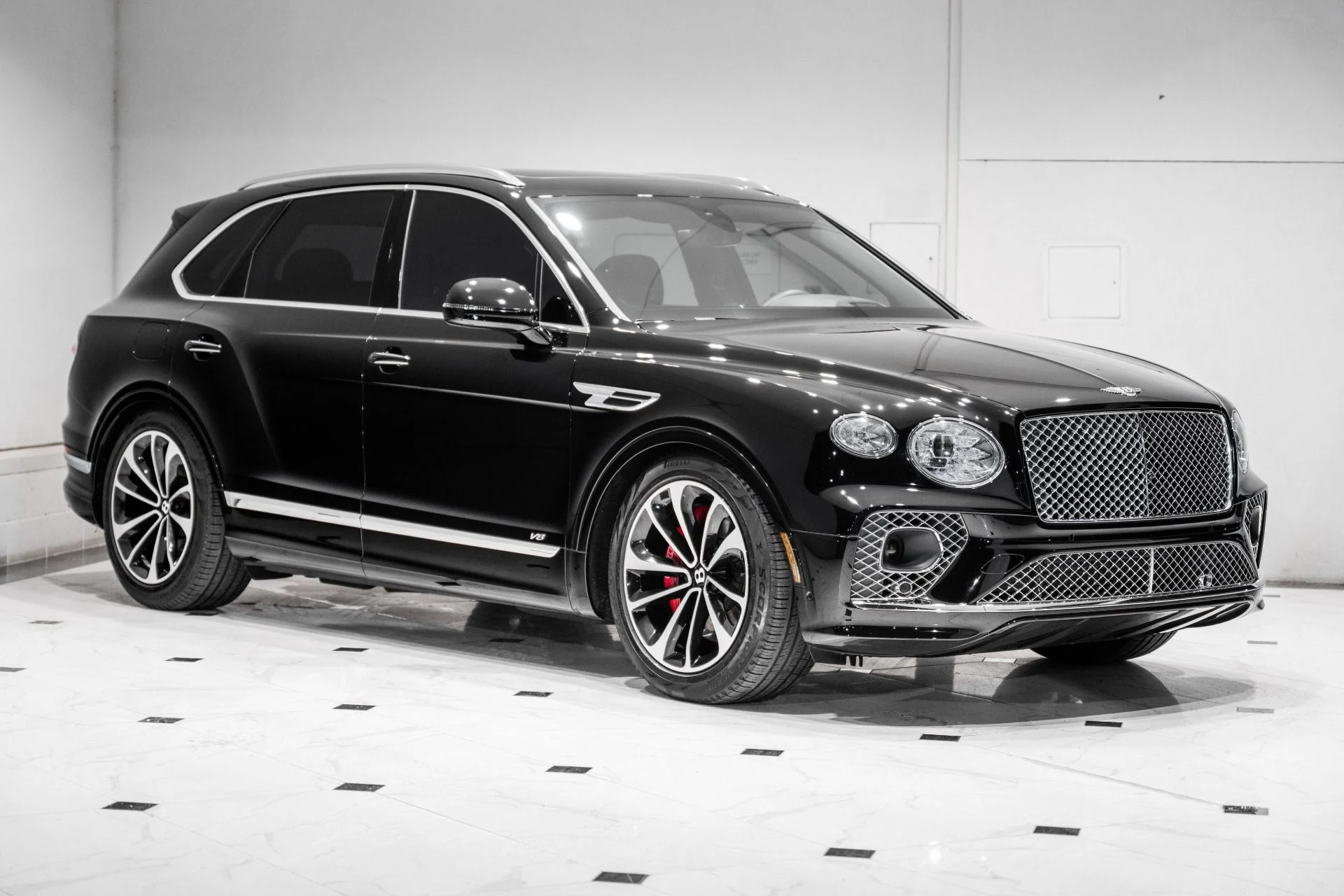 mph006_188429246_Used_2022_Bentley_Bentayga_V8_1773164215_7749d0693d