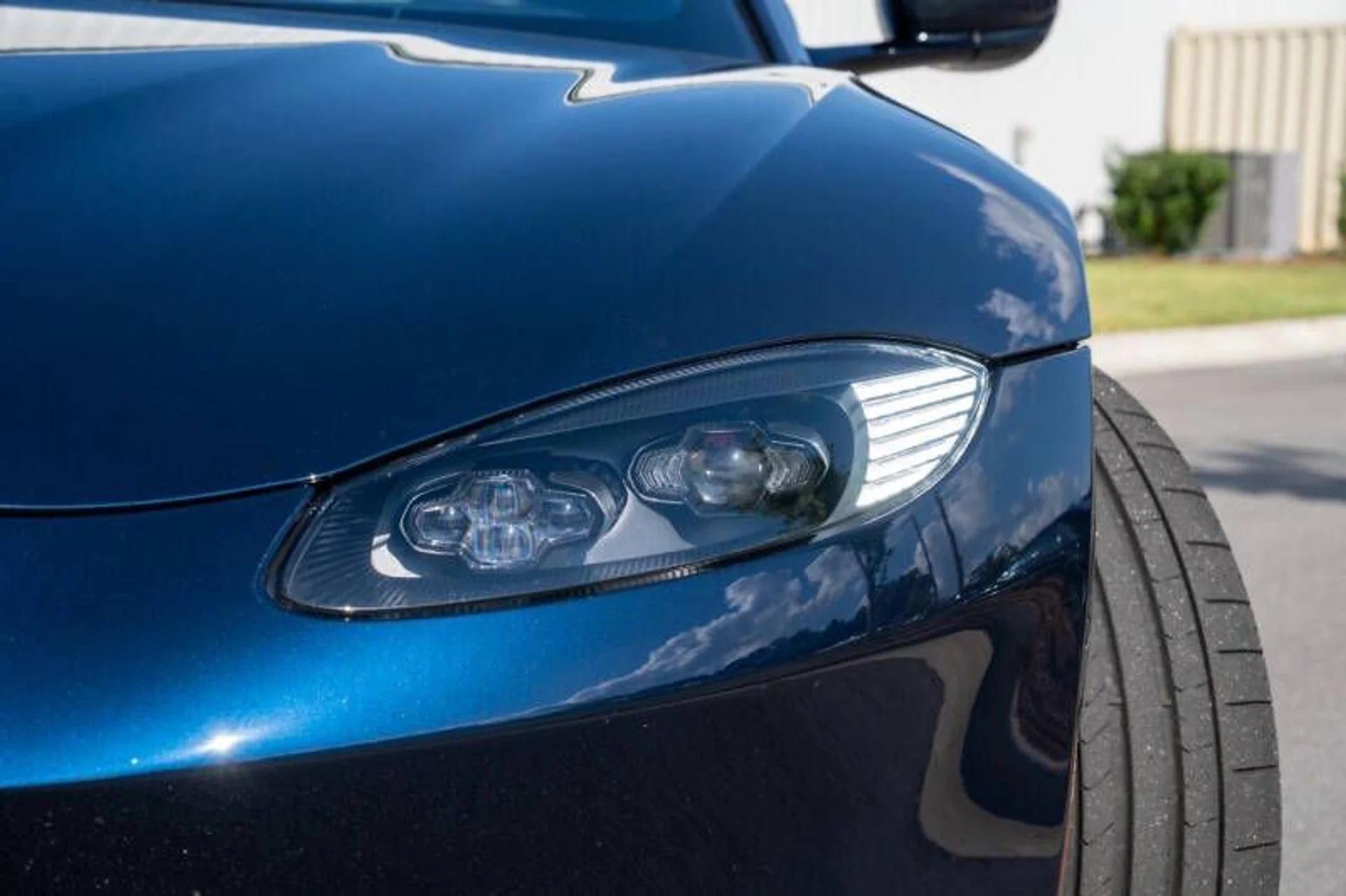mph006_1886287837_2020_aston_martin_vantage_base_2dr_coupe_781587acad