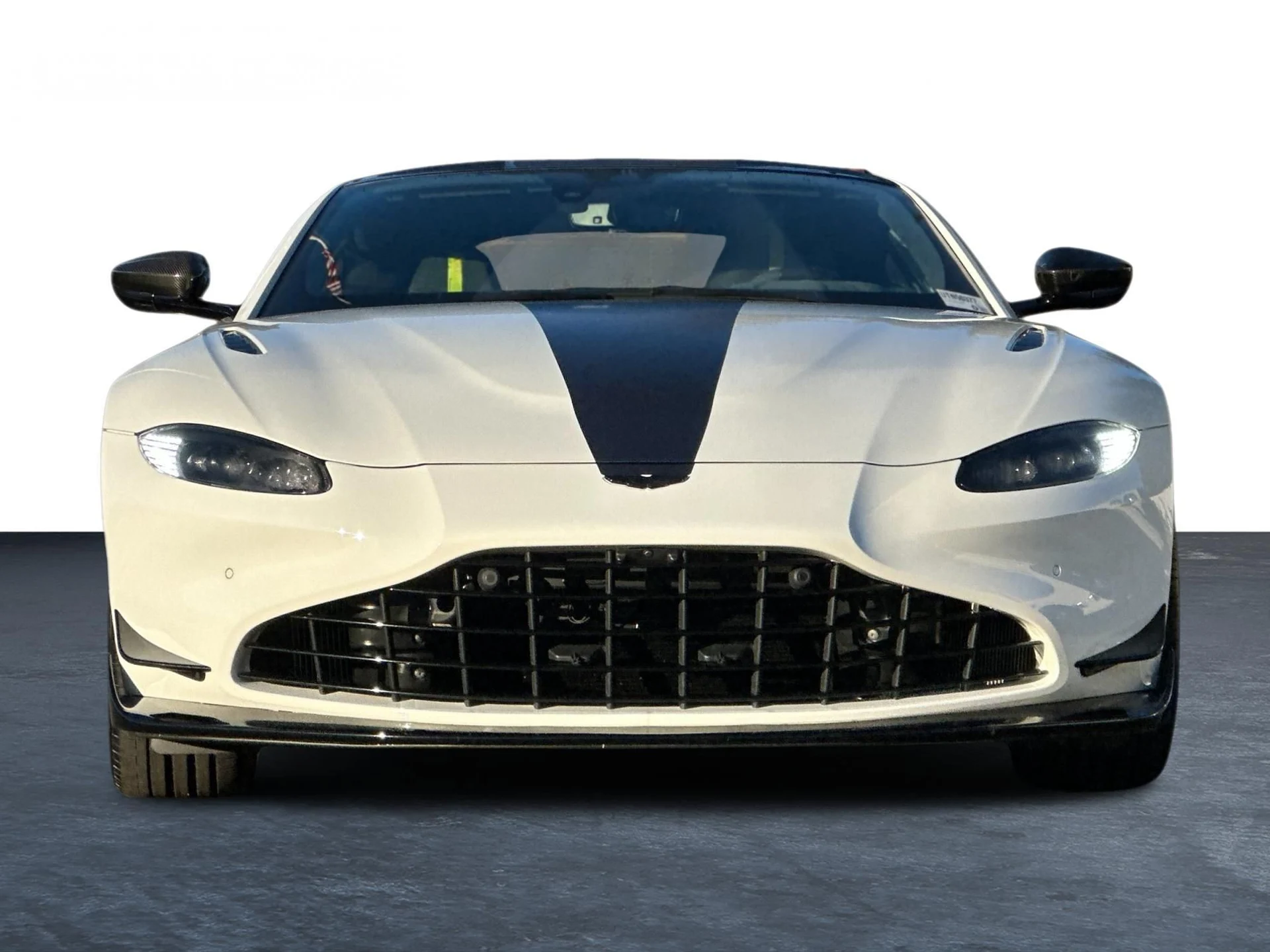 mph006_1894839489_Used_2022_Aston_Martin_Vantage_F1_Edition_1765551968_9b8357dbf0