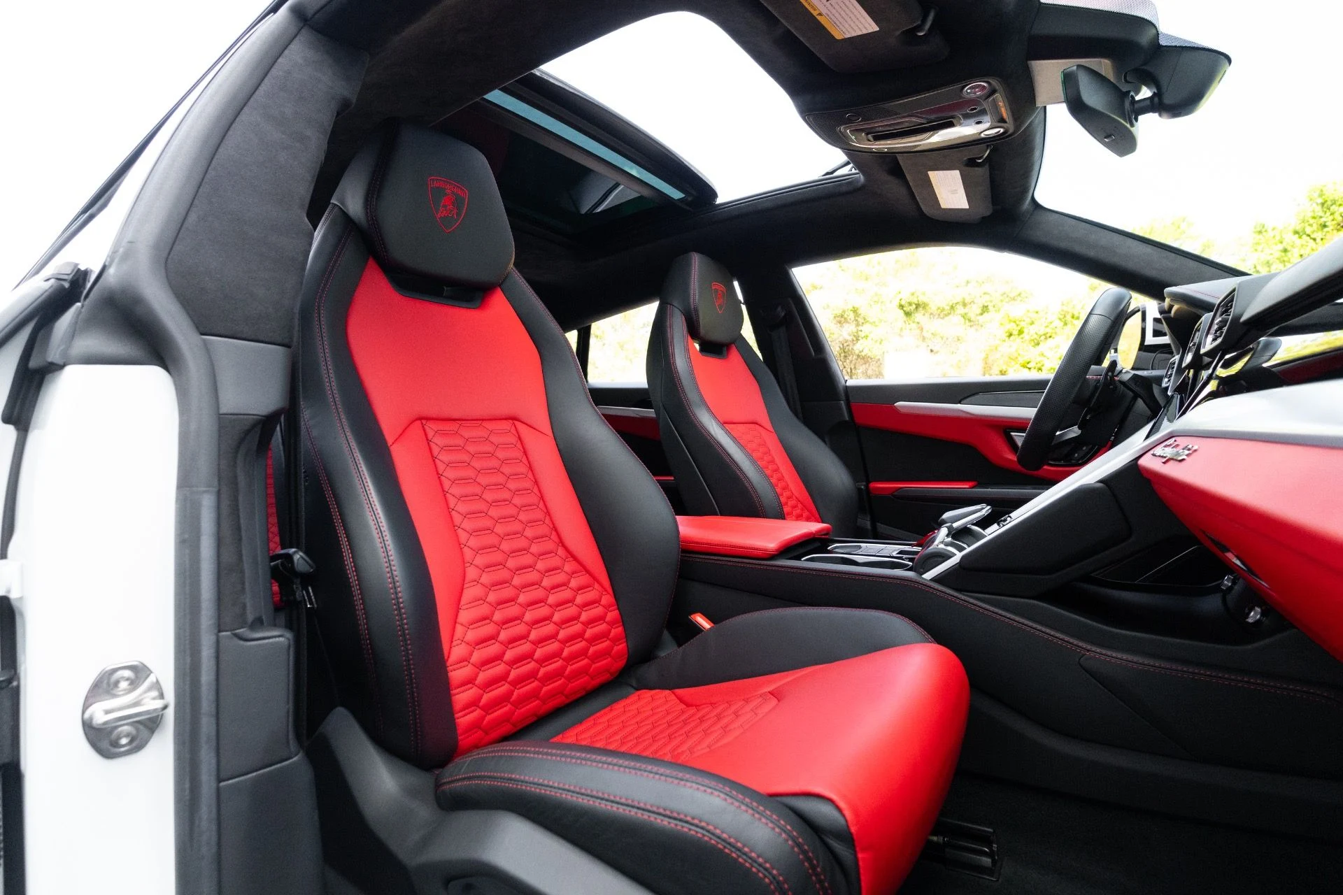 mph006_1900655276_Used_2022_Lamborghini_Urus_1778780511_fba0625d2e