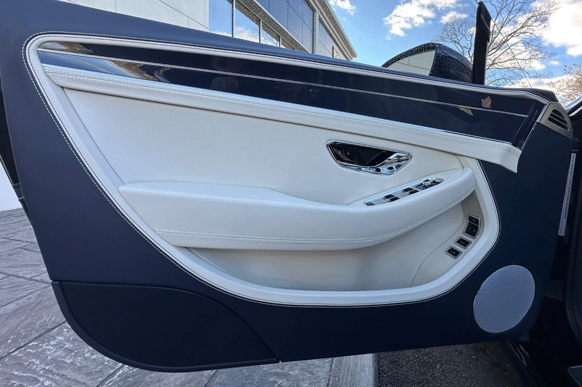 mph006_1904871456_New_2026_Bentley_Continental_GT_GT_1763467732_52b465b7b0