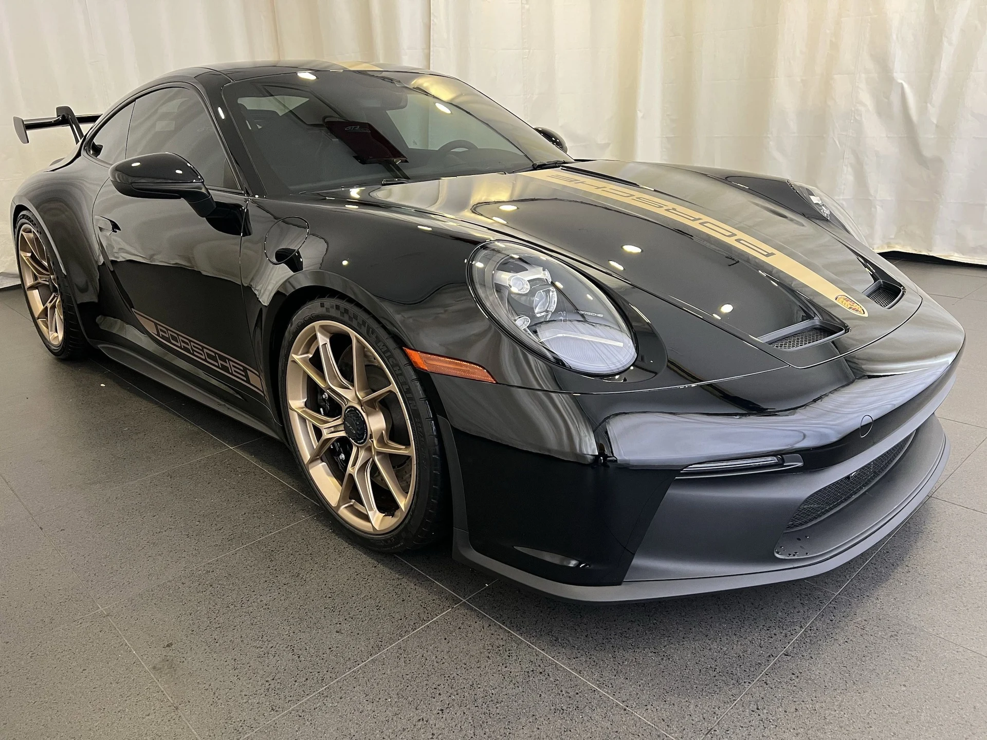 mph006_1915909972_c2eabf950b2cd5e20ae0b93f2bb88193x_098ba9eb17