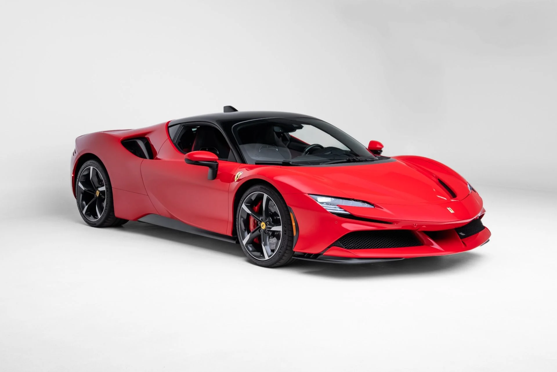 mph006_1917216970_Used_2023_Ferrari_SF_90_Stradale_1773856077_733553843a