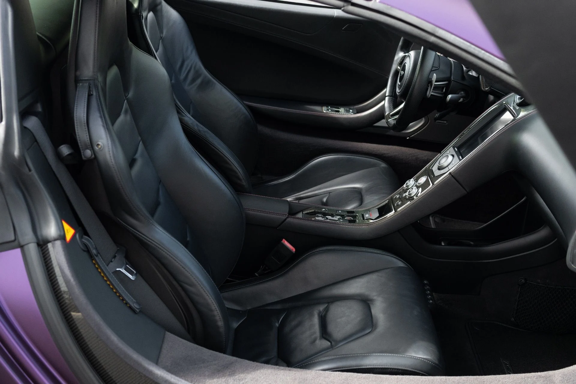 mph006_1922225904_Used_2013_Mc_Laren_MP_4_12_C_Spider_1769458558_59a3805c8e