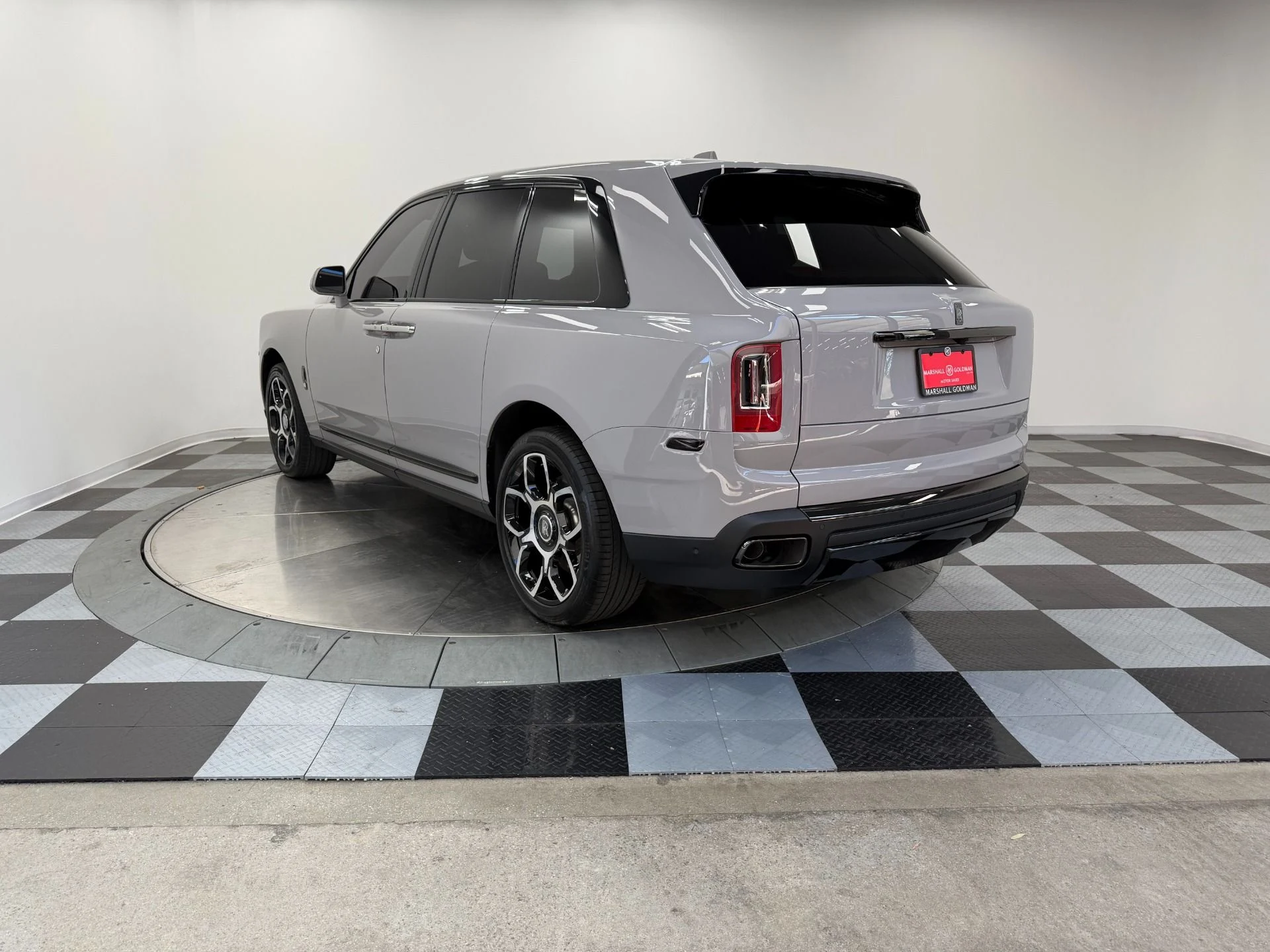 mph006_1931603500_Used_2024_Rolls_Royce_Cullinan_Black_Badge_Immersive_Rear_Seating_Rear_Theatre_Configuration_1782147217_ce052fb5bb