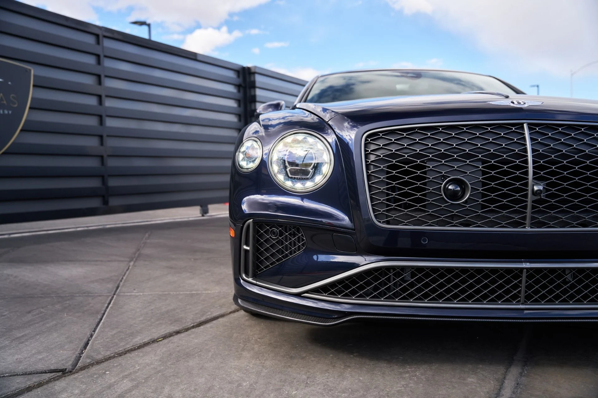 mph006_1946007000_Used_2025_Bentley_Flying_Spur_Speed_1793037760_fe0e062339