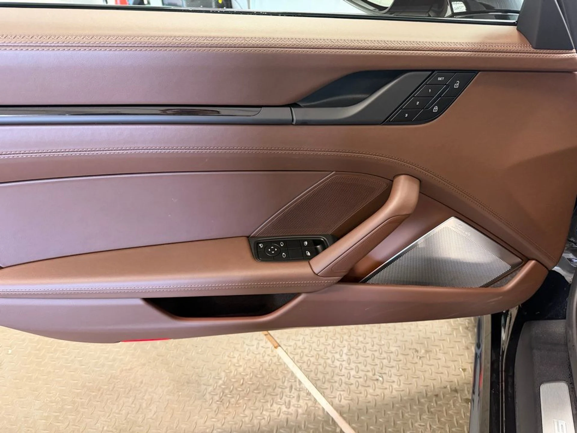 mph006_1954518377_45cca61ad54e559ffbb9fb23d1f53e23x_b5257bf269