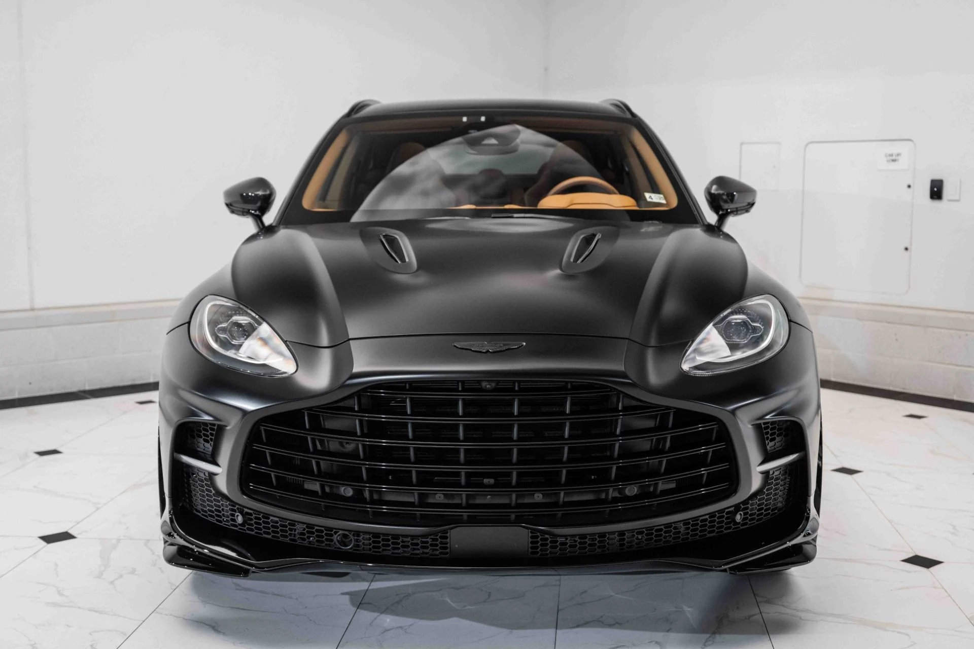 mph006_1954809413_Used_2023_Aston_Martin_DBX_707_1720795210_a8897008af