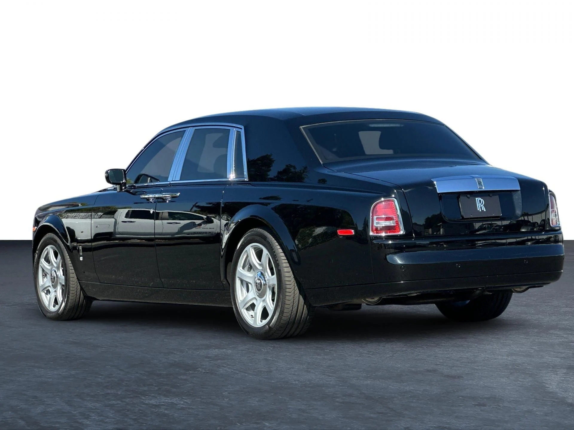 mph006_1965155694_Used_2008_Rolls_Royce_Phantom_Series_I_1751459088_a7726fbccb