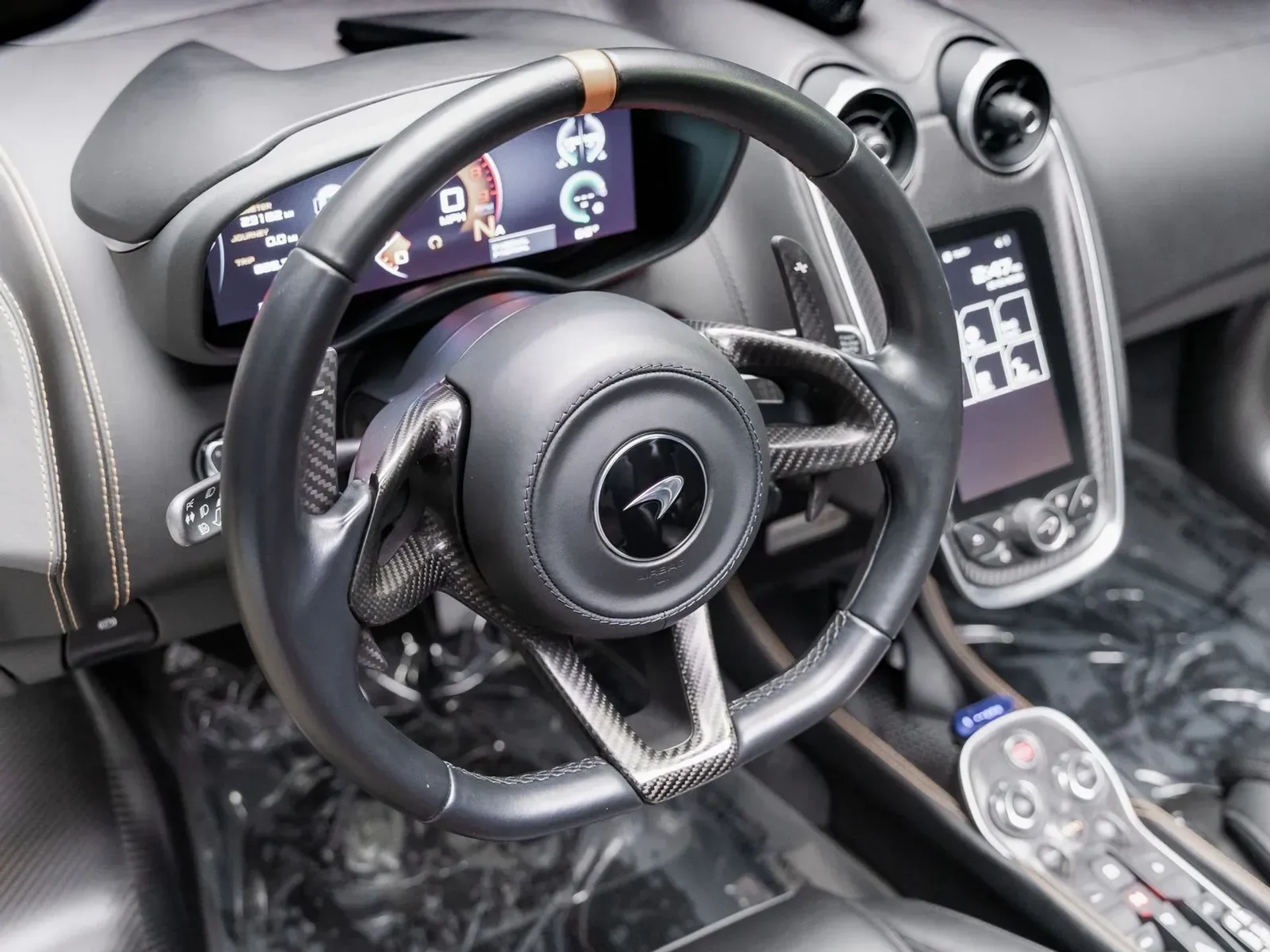 mph006_1971305553_e4562479_61ac_4ae6_979d_5a2f94860f02_24dd77b868