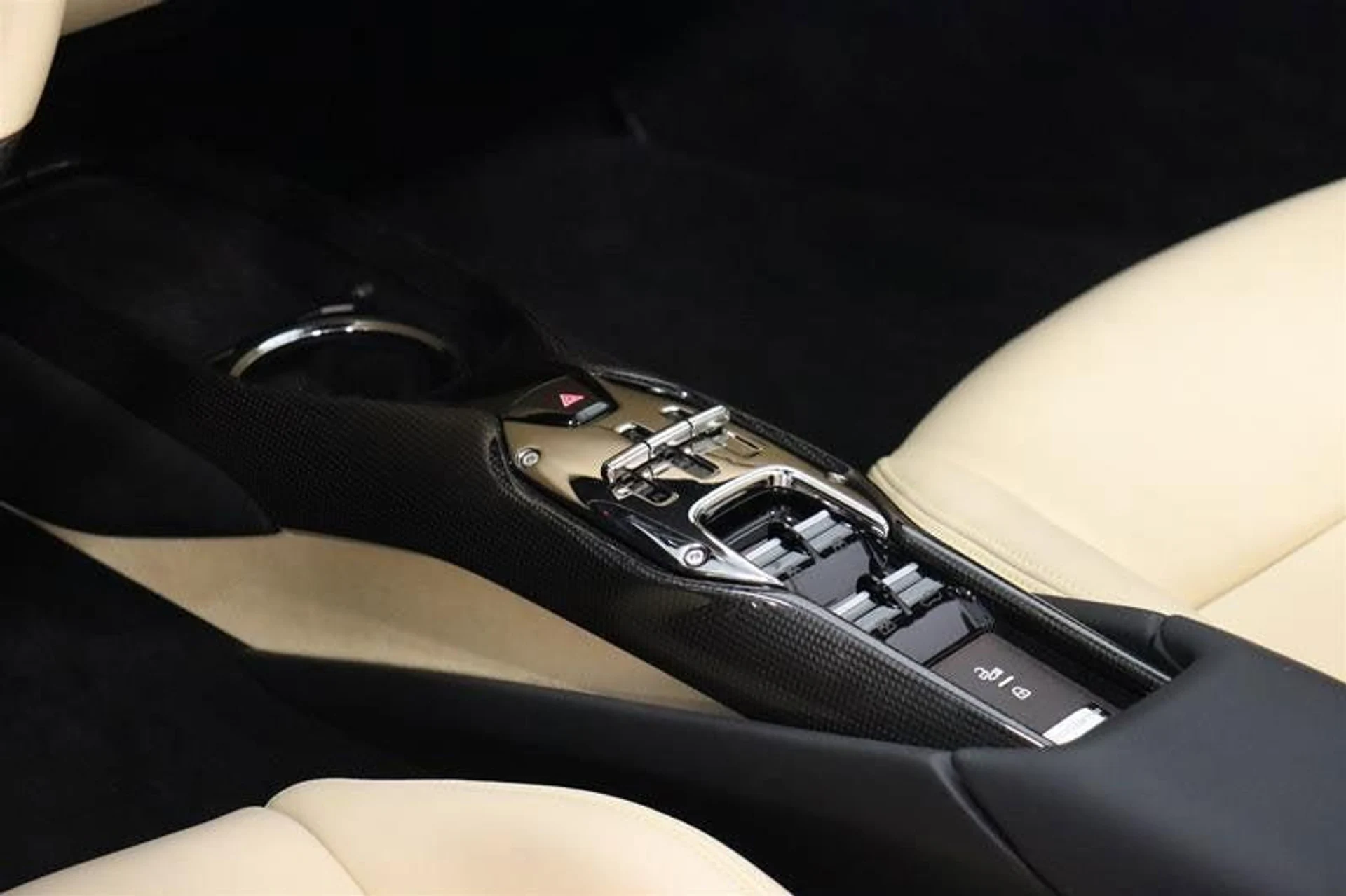 mph006_1973361121_Used_2023_Ferrari_296_GTS_Base_1785931031_cfdb501208