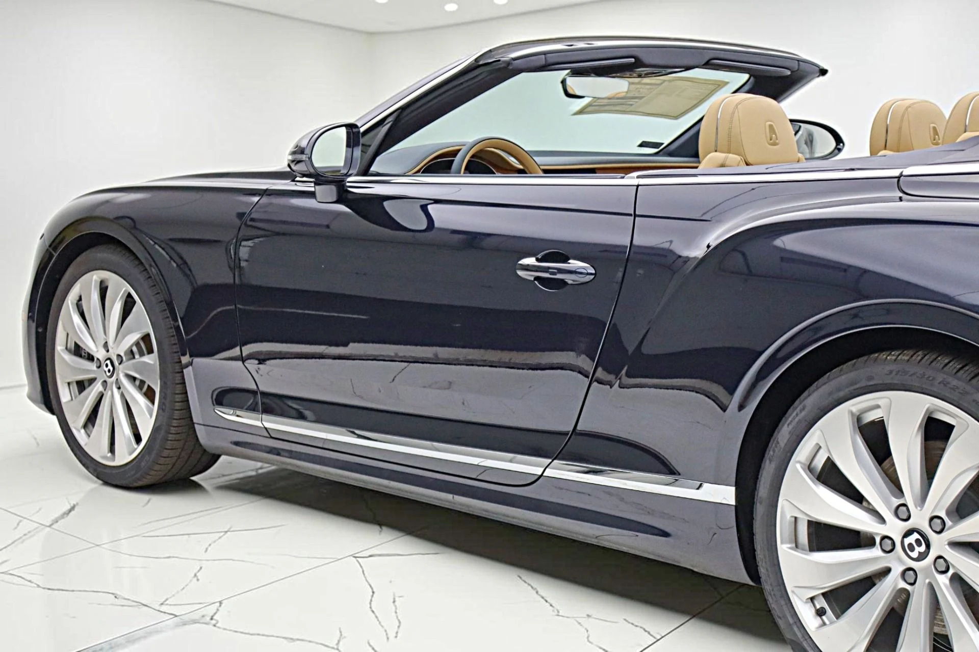 mph006_1973551365_New_2026_Bentley_Continental_GTC_af1456be76