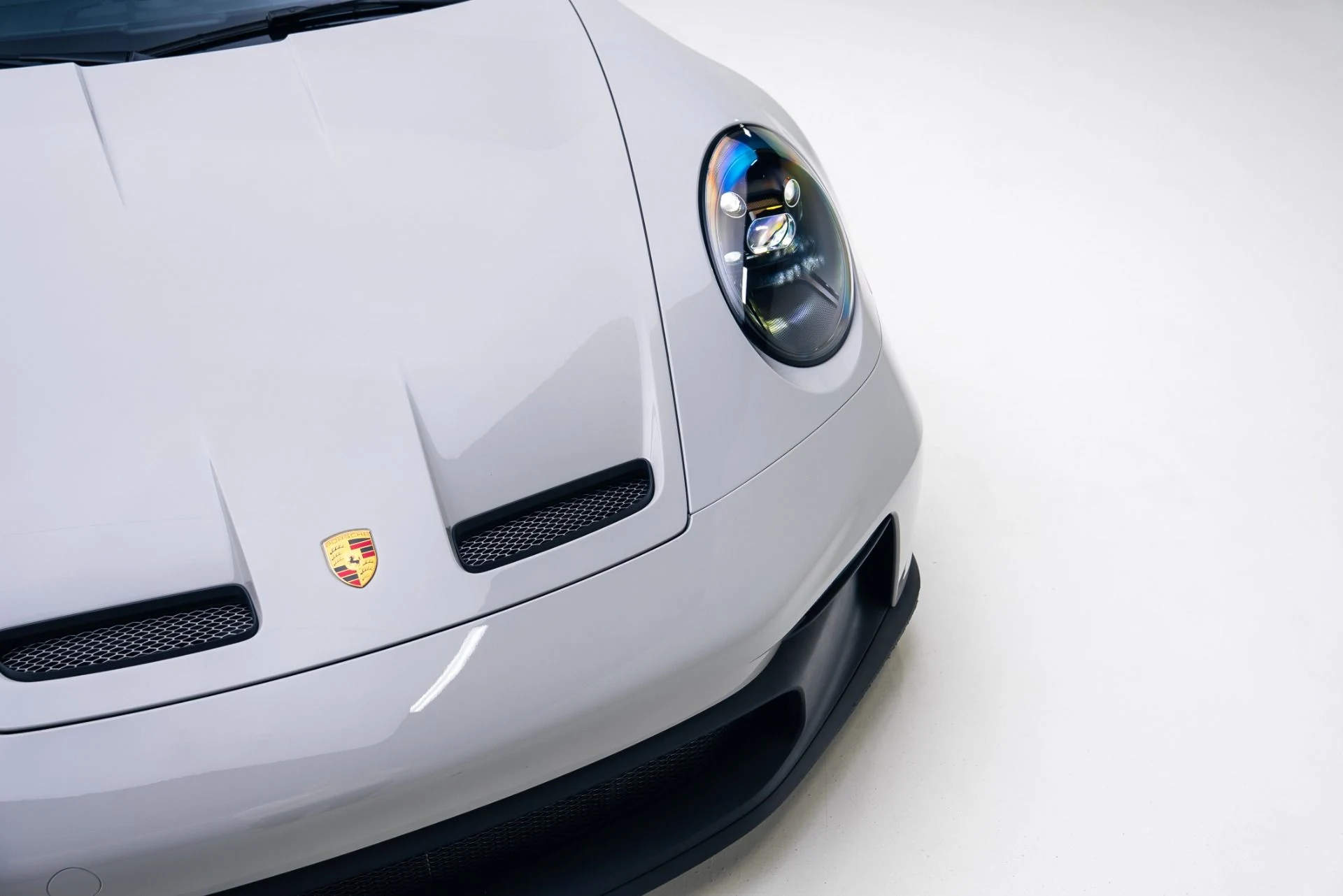 mph006_1974844126_Used_2024_Porsche_911_GT_3_1766184569_bfbbafe7fb