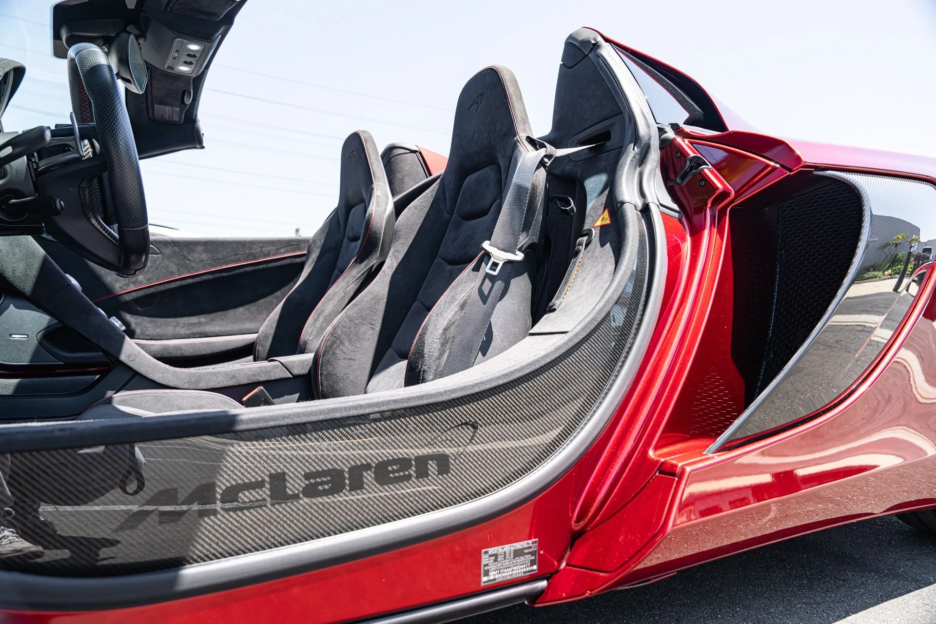 mph006_1980624841_Used_2015_Mc_Laren_650_S_Spider_1754071745_80071b84d0