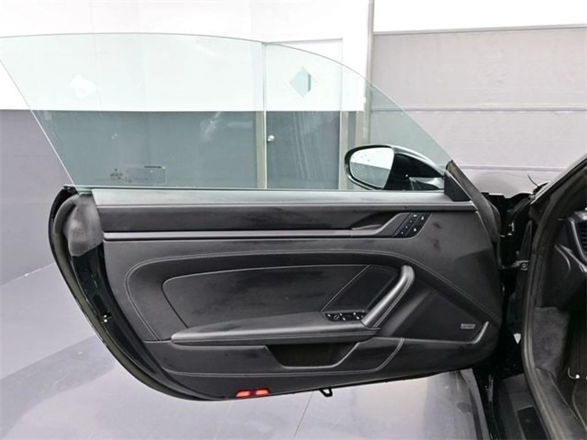 mph006_1986064397_80850f58333fba77bb1120de67548754x_296bc9503b