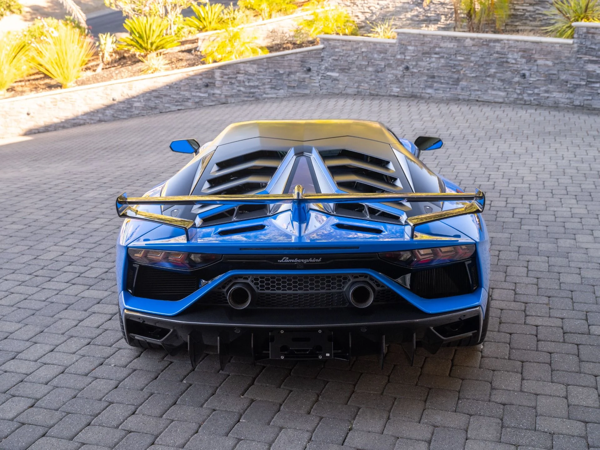 mph006_1988560948_Used_2020_Lamborghini_Aventador_LP_770_4_SVJ_1785437682_0cce2b736f