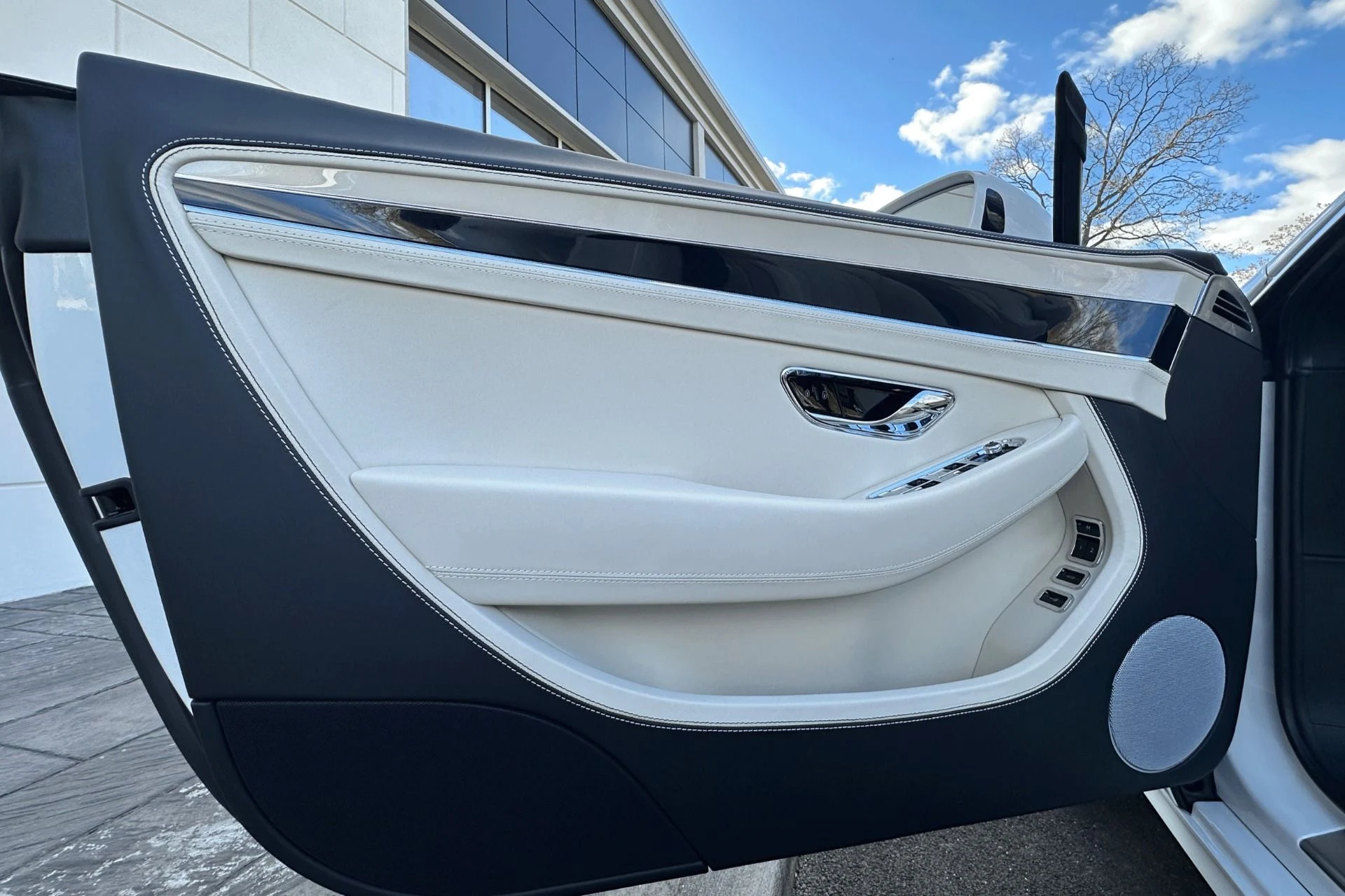 mph006_2000820398_New_2026_Bentley_Continental_GT_GTC_1763468170_00d7038a57