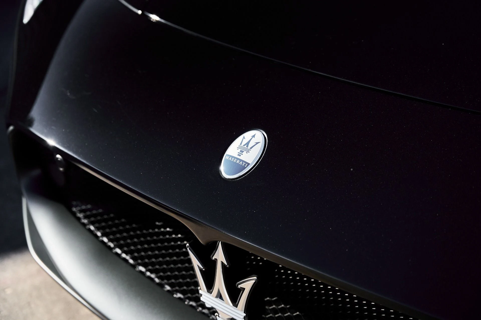 mph006_2001100714_Used_2024_Maserati_MC_20_1771382134_b46937b78f